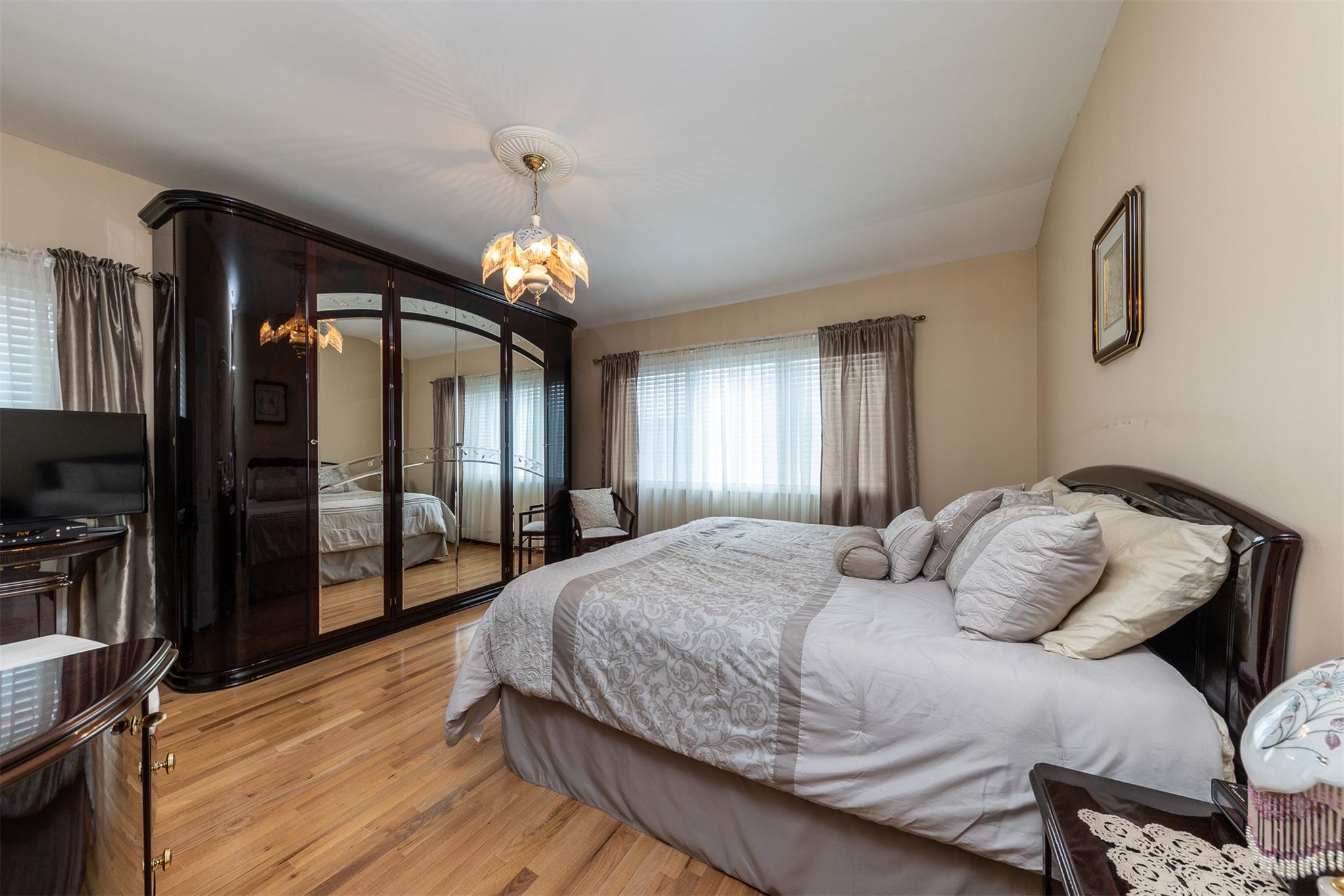 Single Family Davison  Nassau County, NY 11572, MLS-879869-16