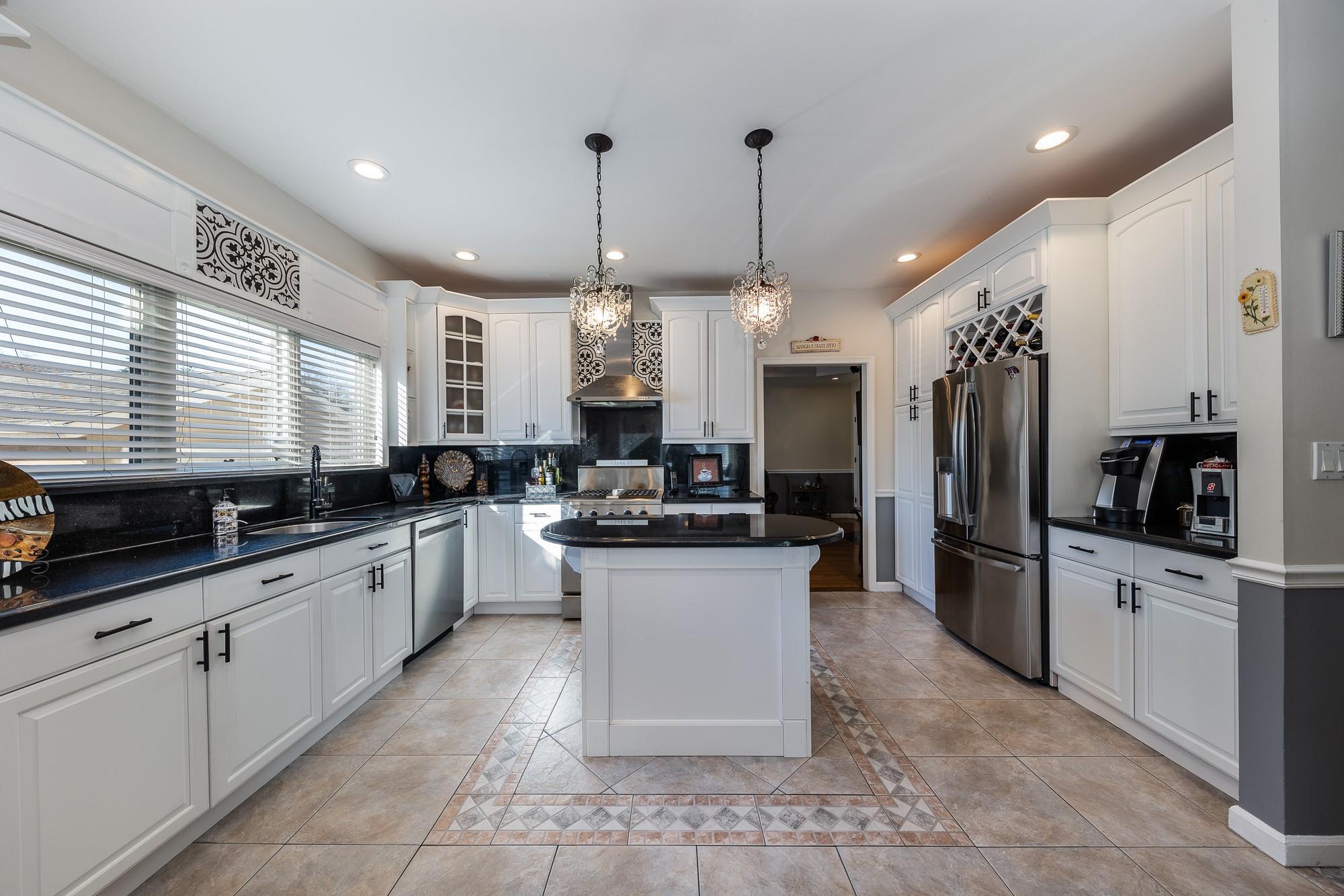 Single Family Davison  Nassau County, NY 11572, MLS-879869-4