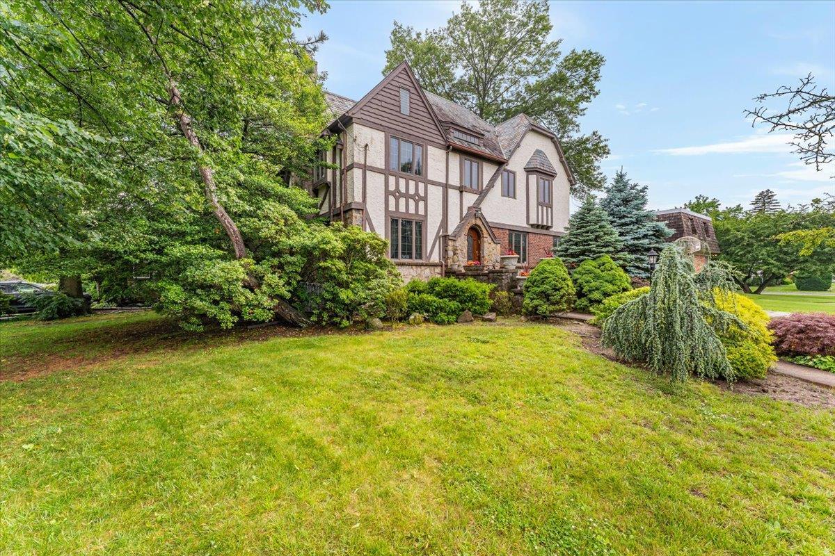 Single Family Longacre  Nassau County, NY 11598, MLS-879871-2
