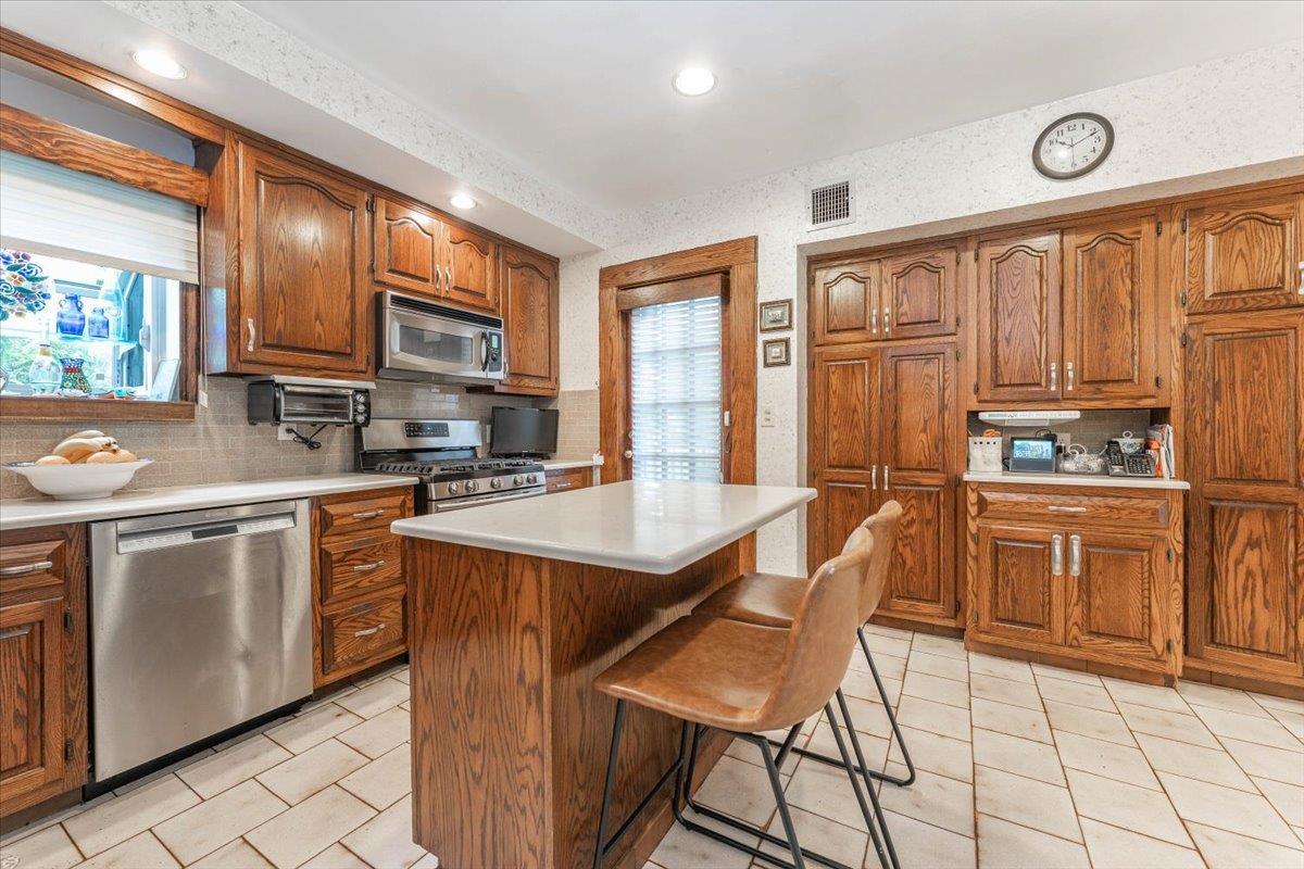 Single Family Longacre  Nassau County, NY 11598, MLS-879871-9