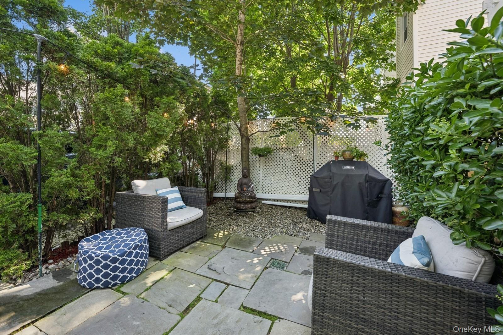 Single Family 1st  Nassau County, NY 11040, MLS-879891-21