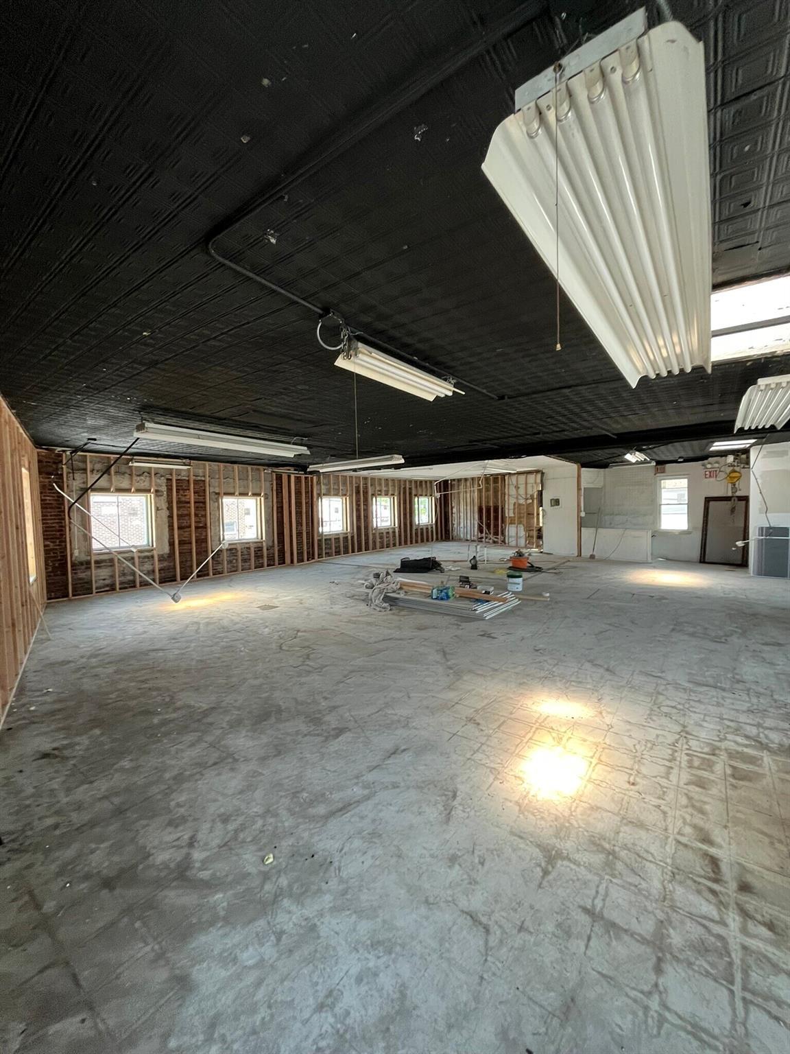 Commercial Lease 15th  Queens, NY 11356, MLS-879901-6