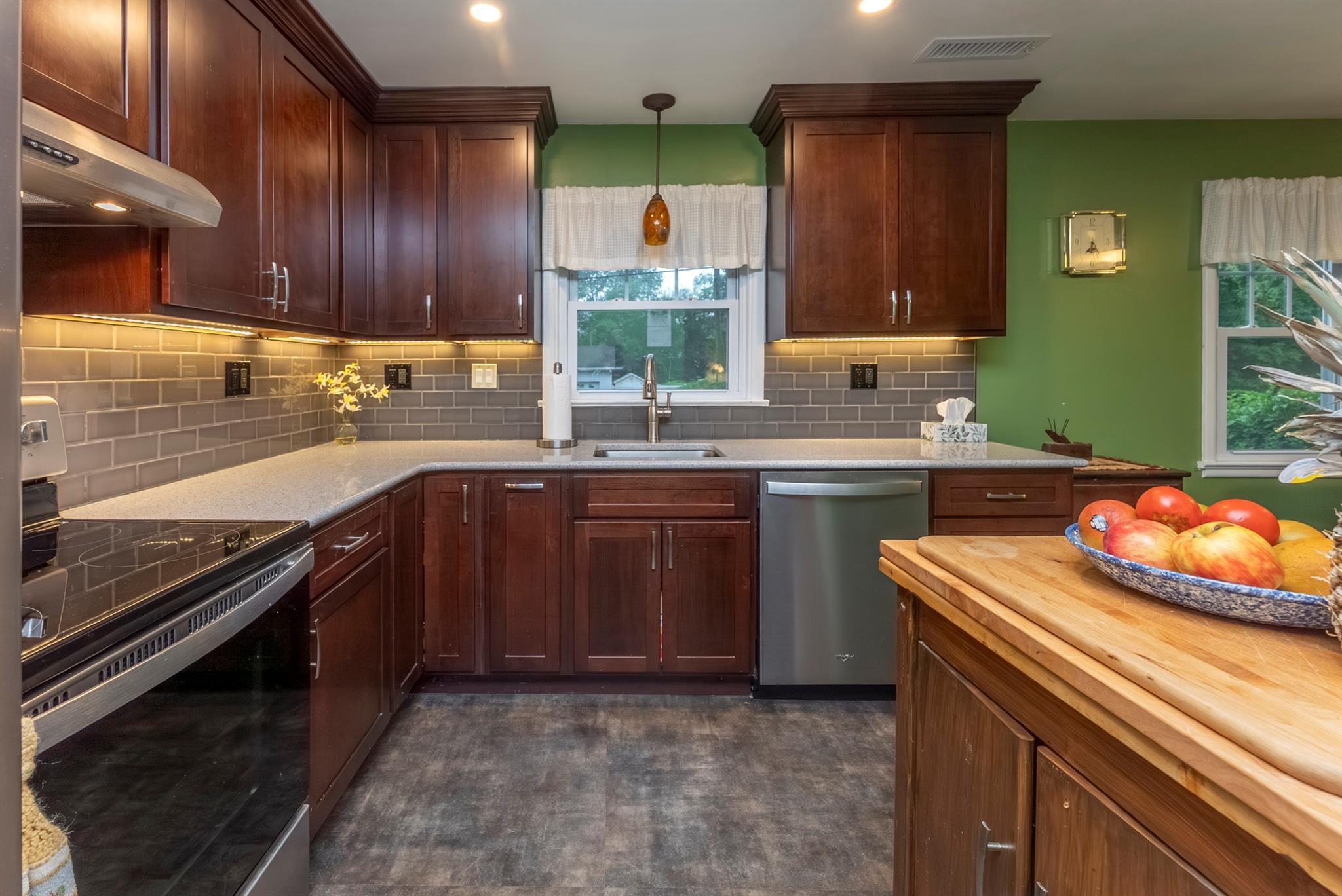 Single Family Decker  Ulster County, NY 12401, MLS-879915-15