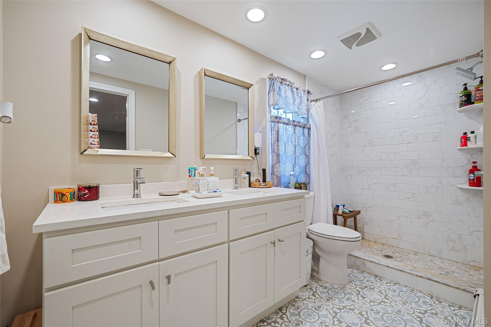 Single Family Fox  Suffolk County, NY 11953, MLS-879964-24