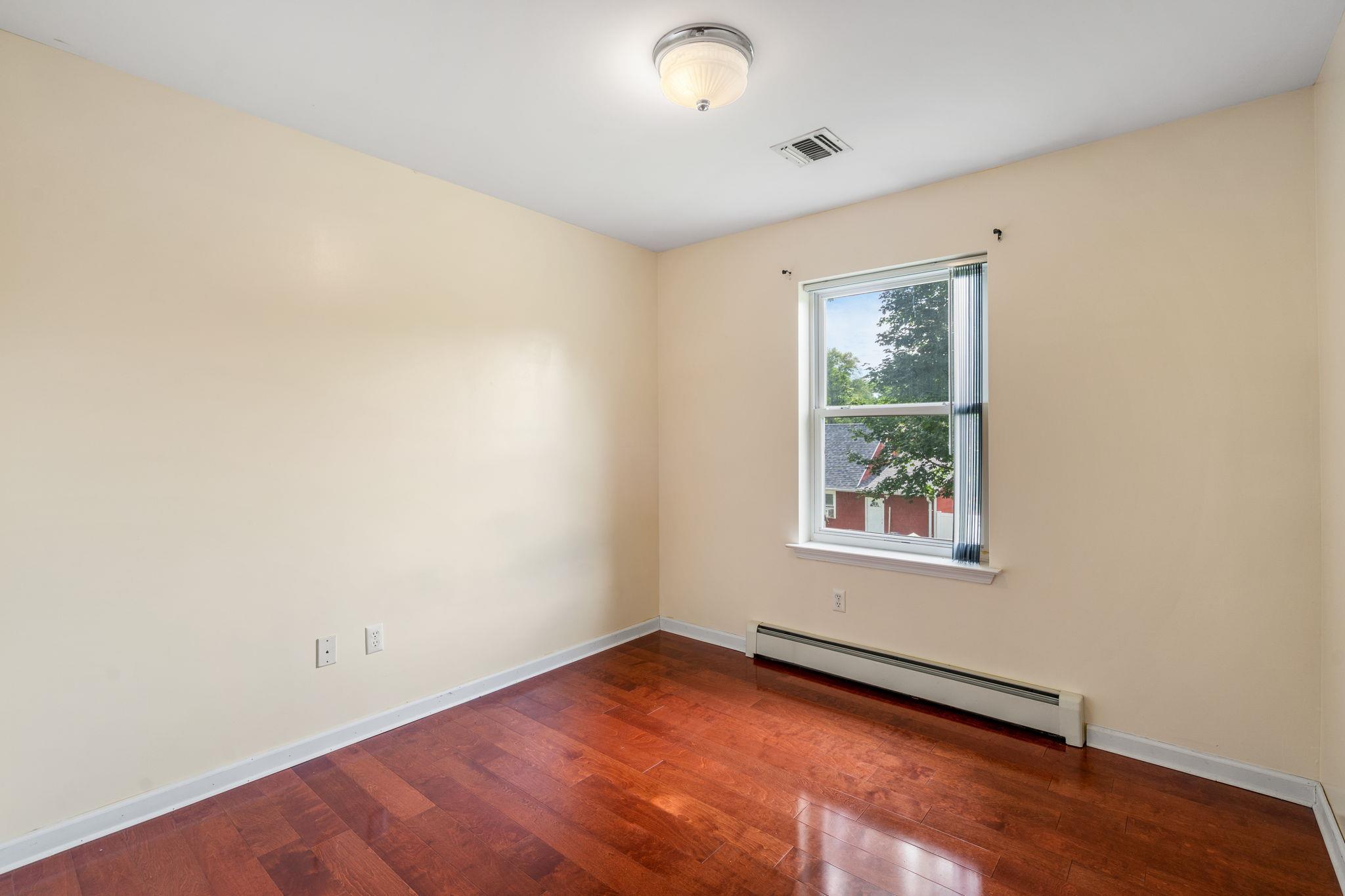 Single Family Utopian  Orange County, NY 12586, MLS-879965-31