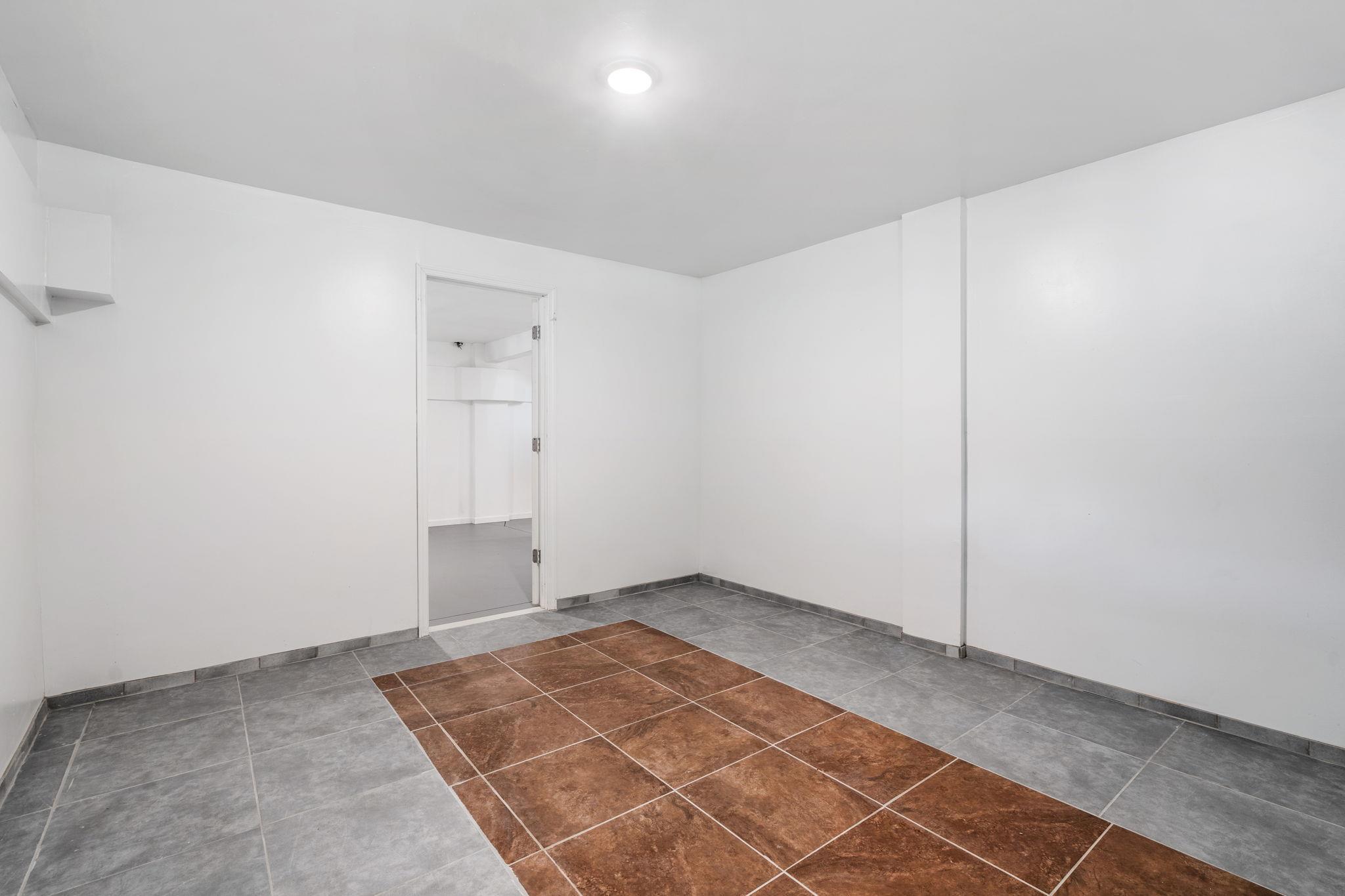 Single Family Utopian  Orange County, NY 12586, MLS-879965-35