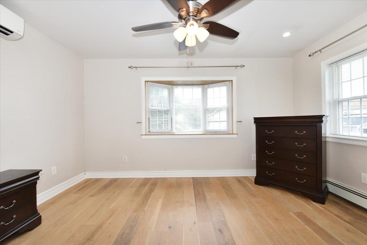 Single Family Harding  Bronx, NY 10473, MLS-879979-24