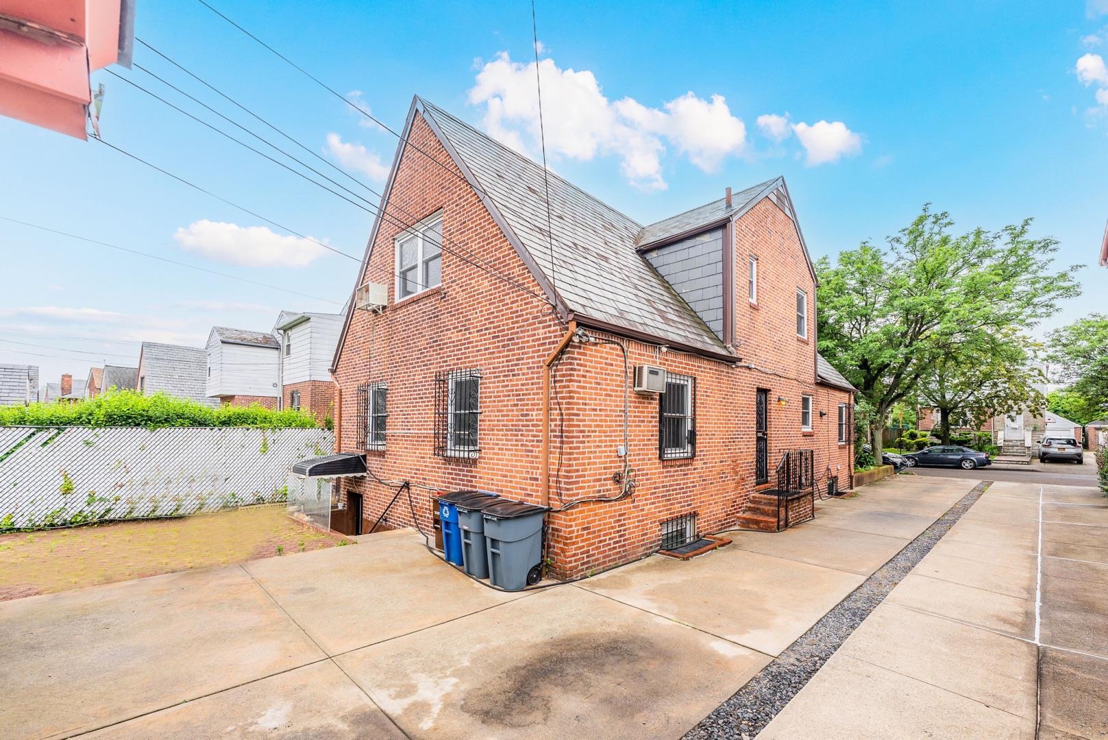 Single Family Fitchett  Queens, NY 11374, MLS-880000-16