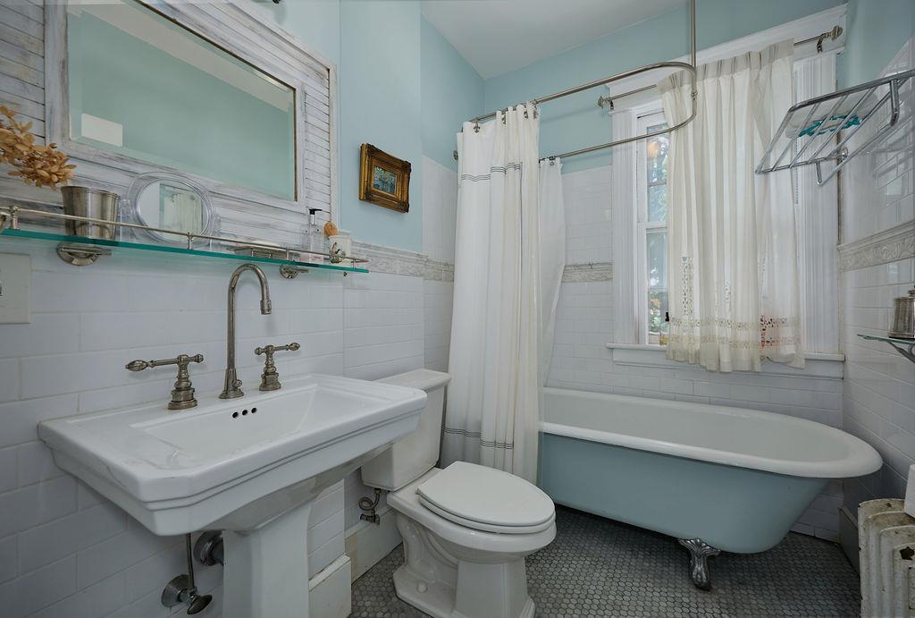 Single Family Hamilton  Dutchess County, NY 12601, MLS-880001-24