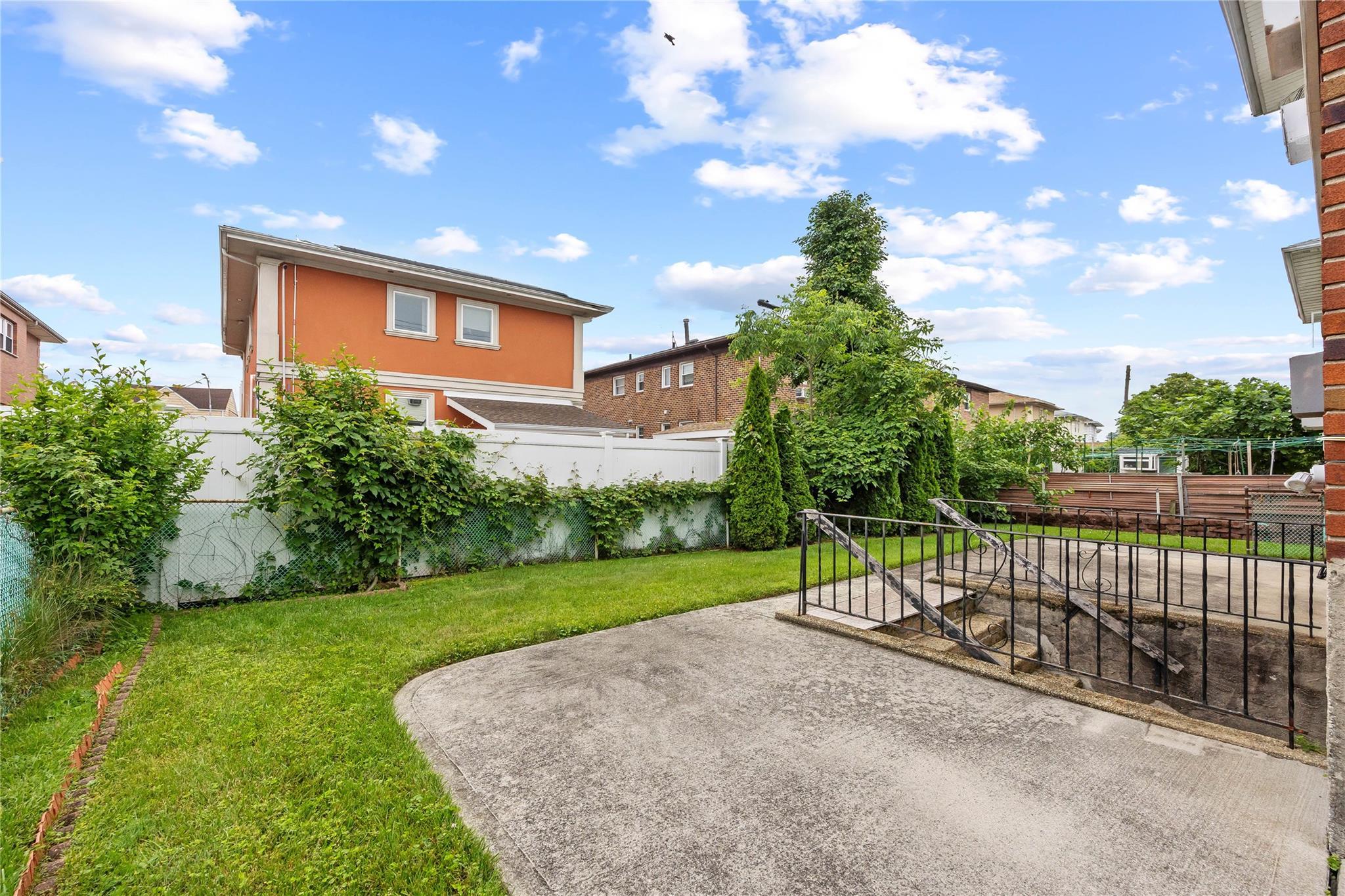 Single Family 26th  Queens, NY 11360, MLS-880038-38