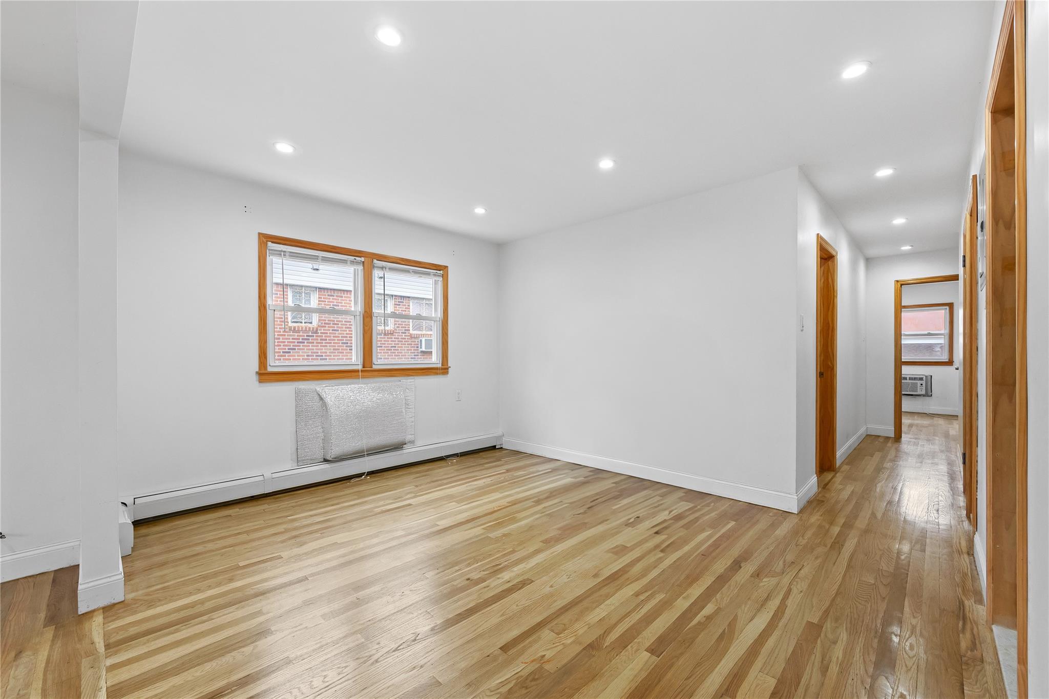Single Family 26th  Queens, NY 11360, MLS-880038-4