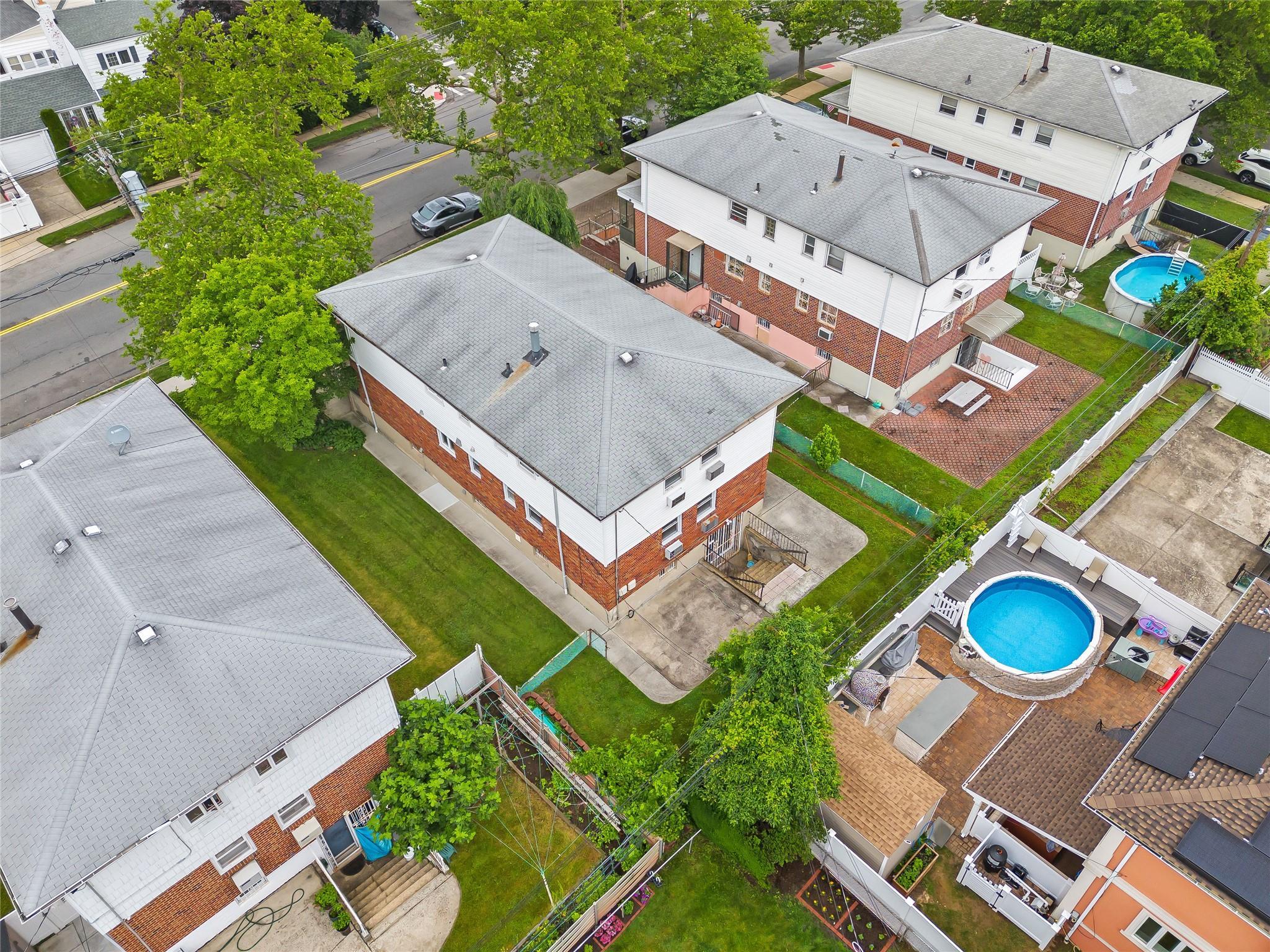 Single Family 26th  Queens, NY 11360, MLS-880038-40