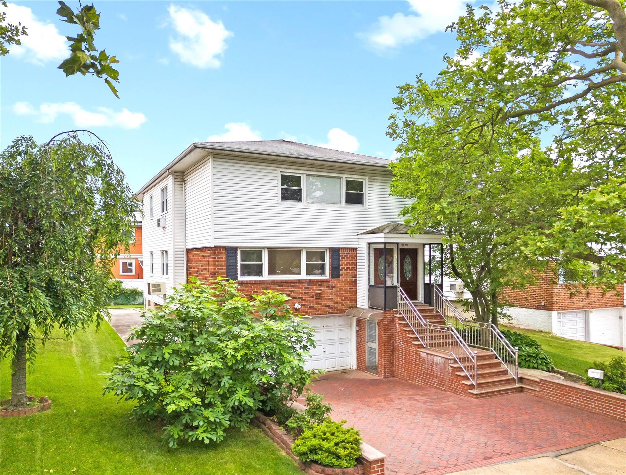 Single Family 26th  Queens, NY 11360, MLS-880038-42