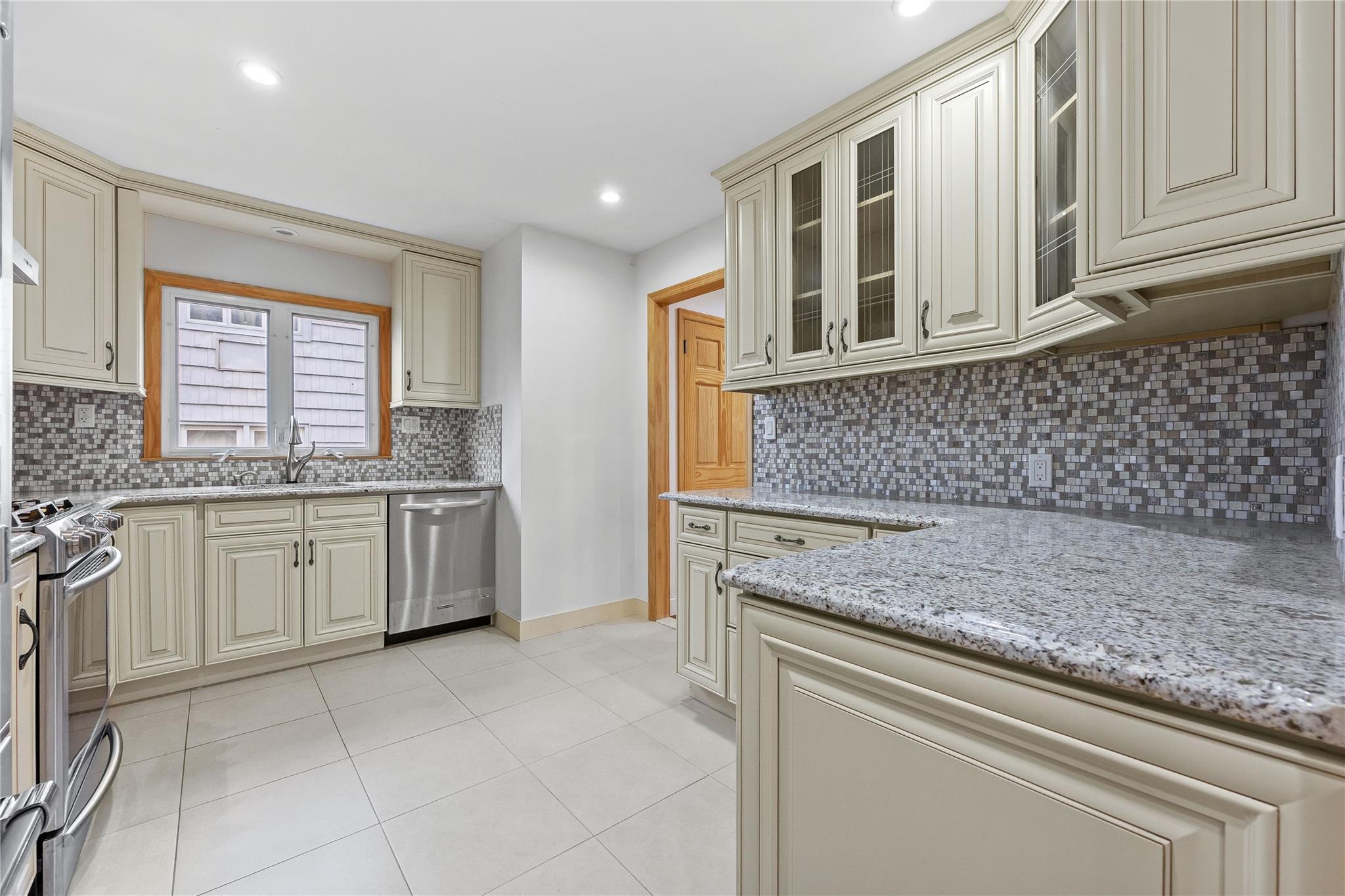 Single Family 26th  Queens, NY 11360, MLS-880038-5