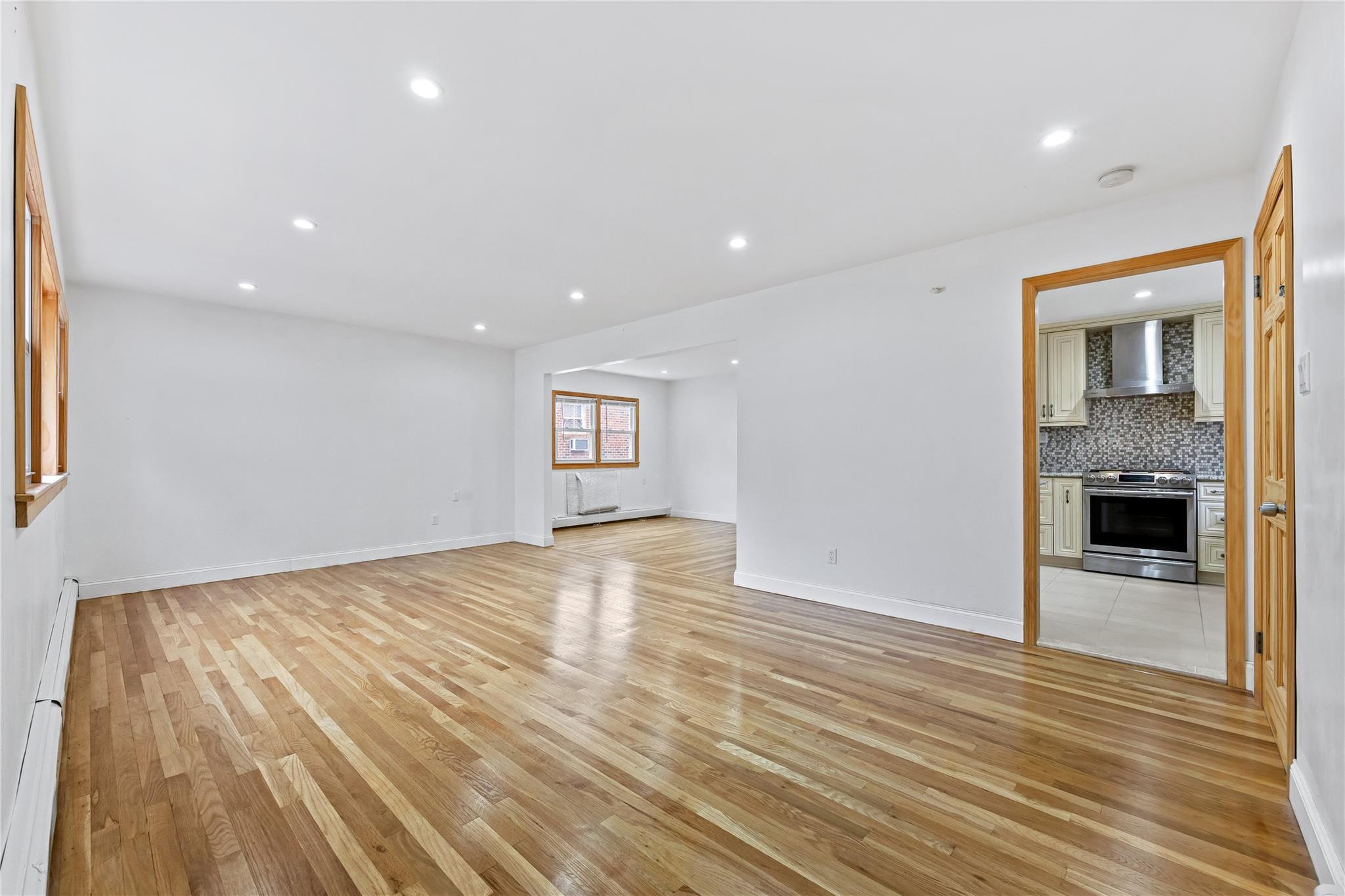 Single Family 26th  Queens, NY 11360, MLS-880038-7