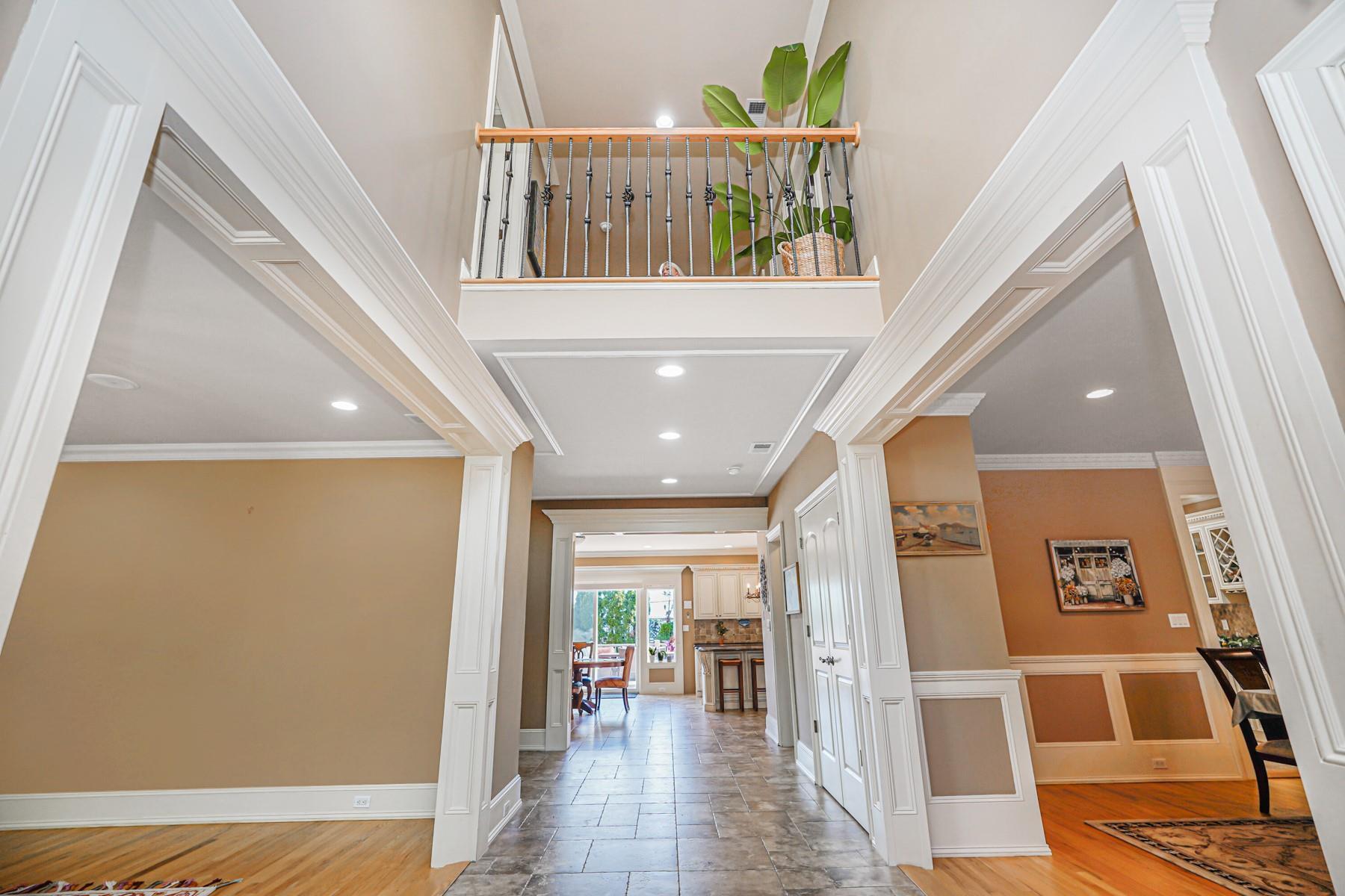 Single Family Normalee  Staten Island, NY 10305, MLS-880039-14