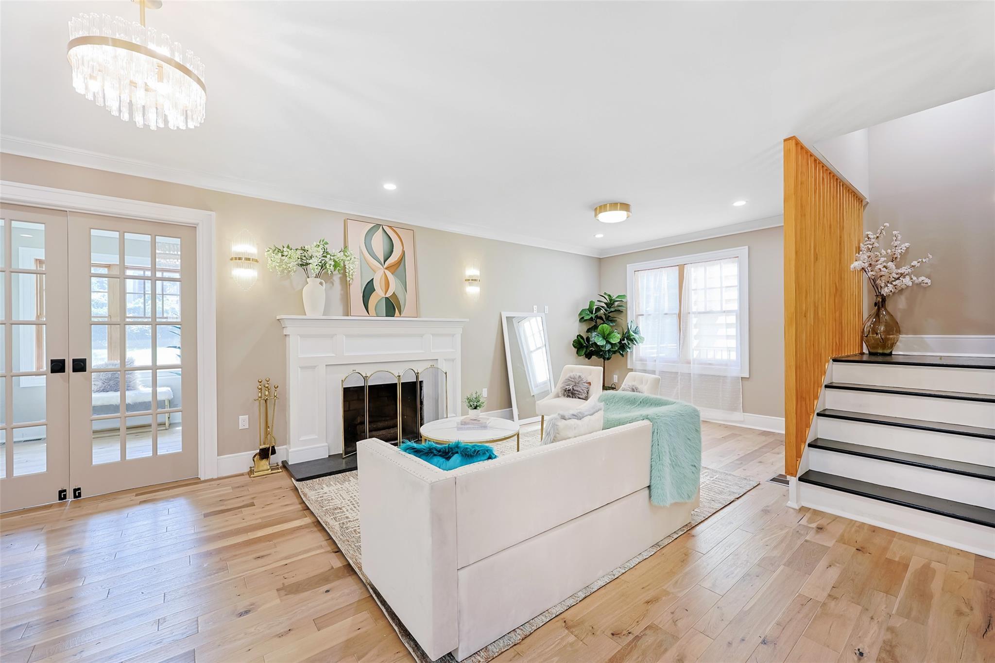 Single Family Hollywood  Queens, NY 11363, MLS-880067-10