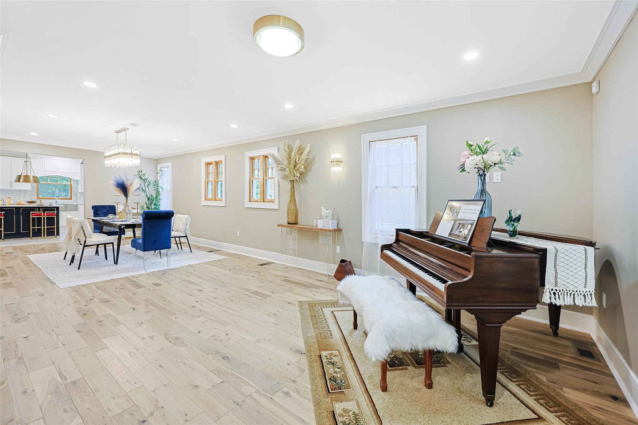 Single Family Hollywood  Queens, NY 11363, MLS-880067-11
