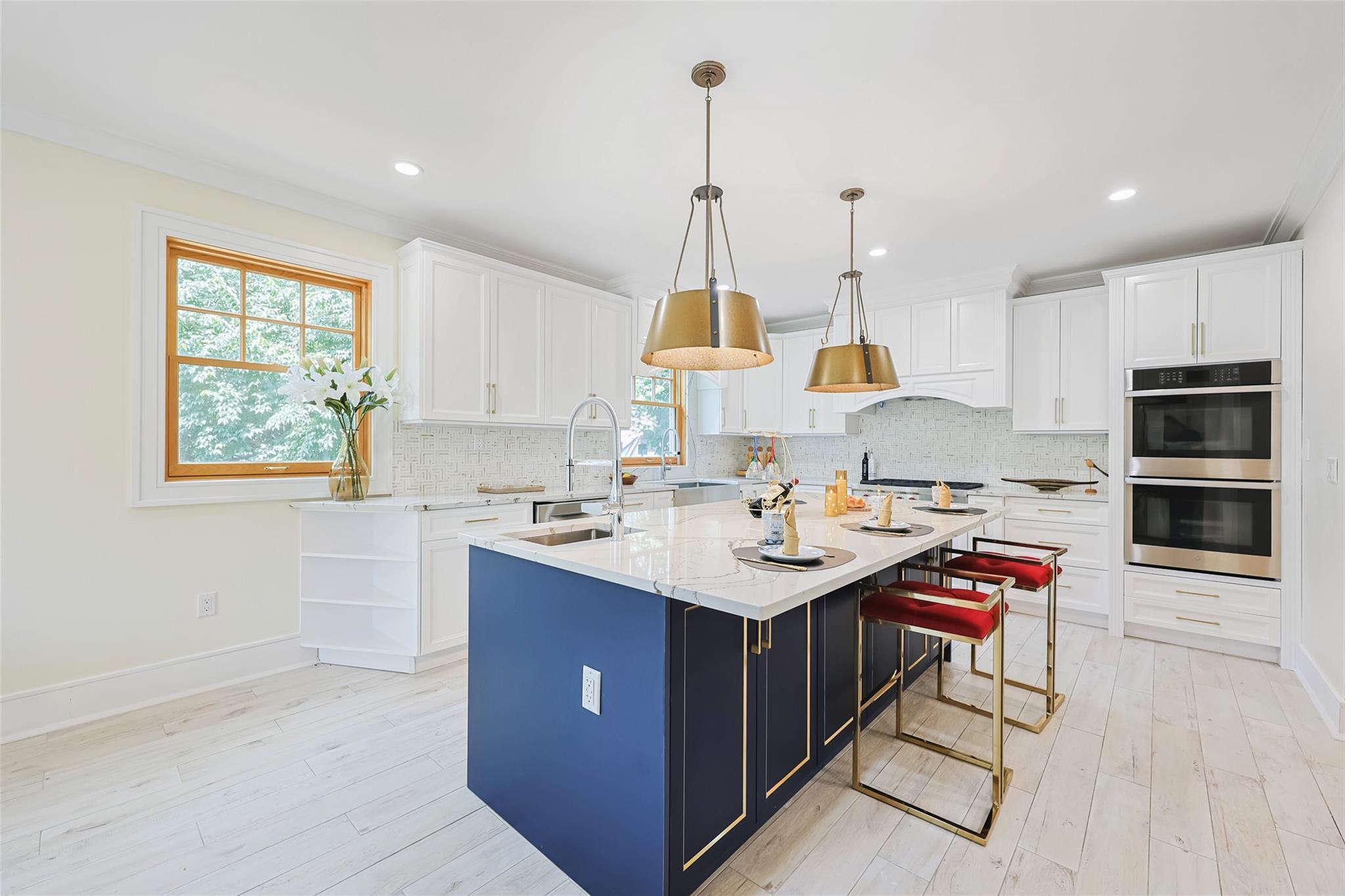 Single Family Hollywood  Queens, NY 11363, MLS-880067-23
