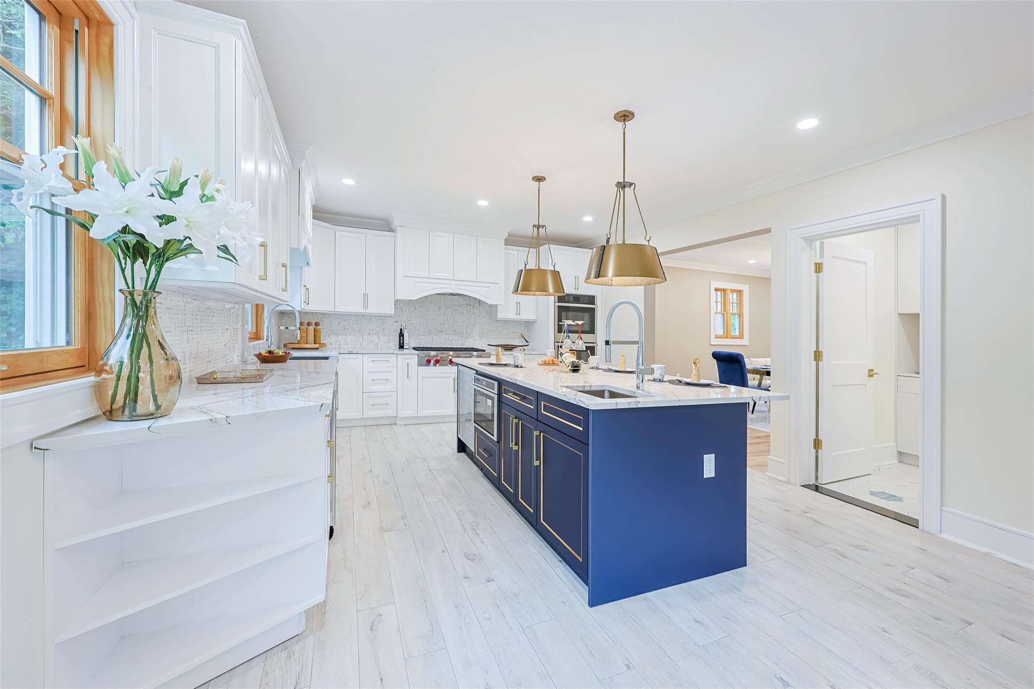 Single Family Hollywood  Queens, NY 11363, MLS-880067-24