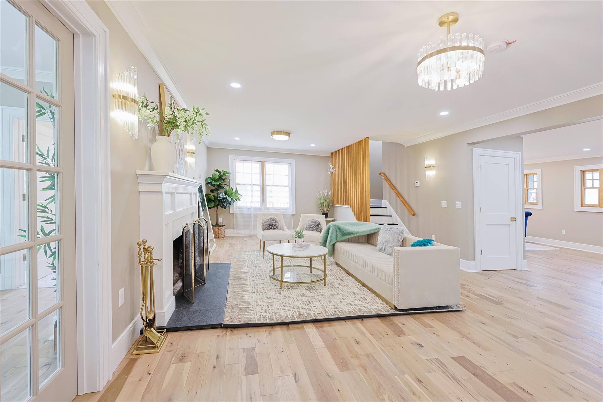 Single Family Hollywood  Queens, NY 11363, MLS-880067-4
