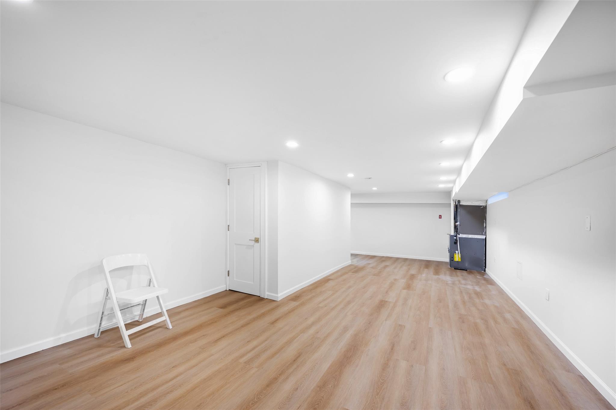 Single Family Hollywood  Queens, NY 11363, MLS-880067-45
