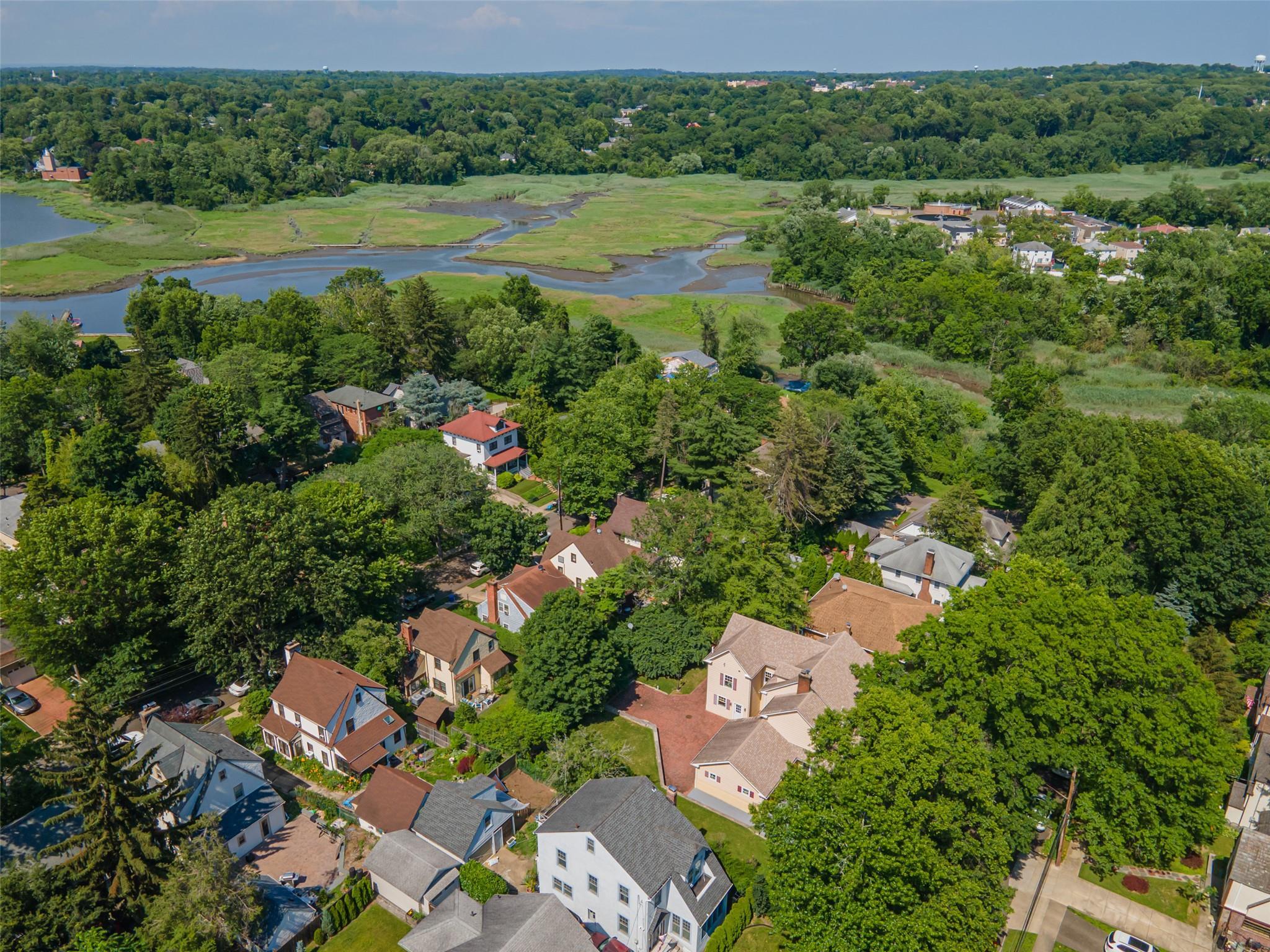 Single Family Hollywood  Queens, NY 11363, MLS-880067-48