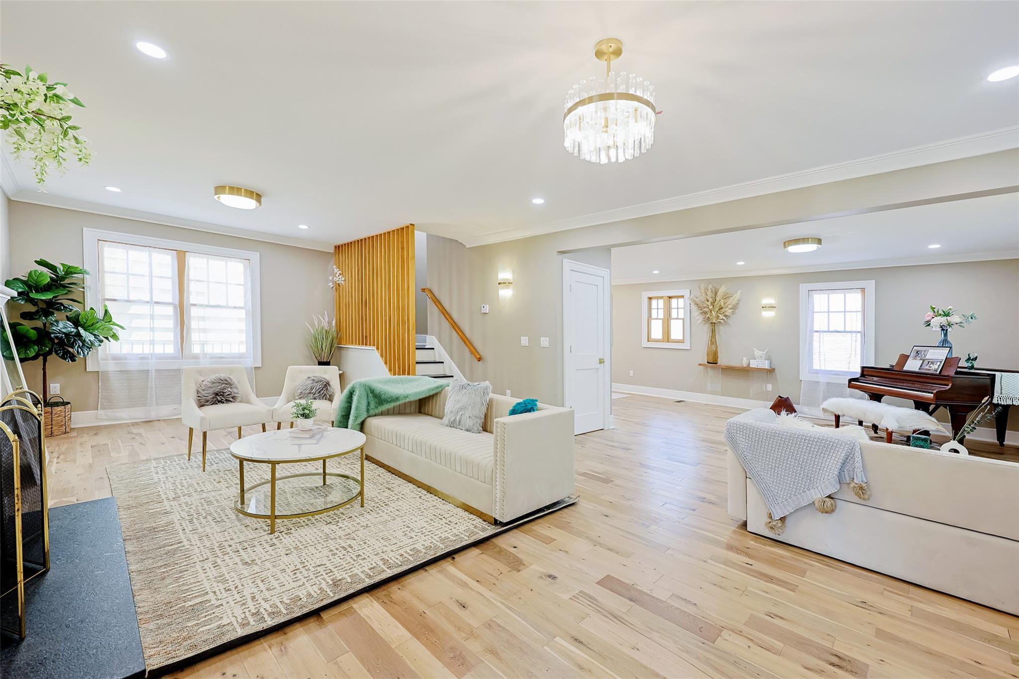 Single Family Hollywood  Queens, NY 11363, MLS-880067-5
