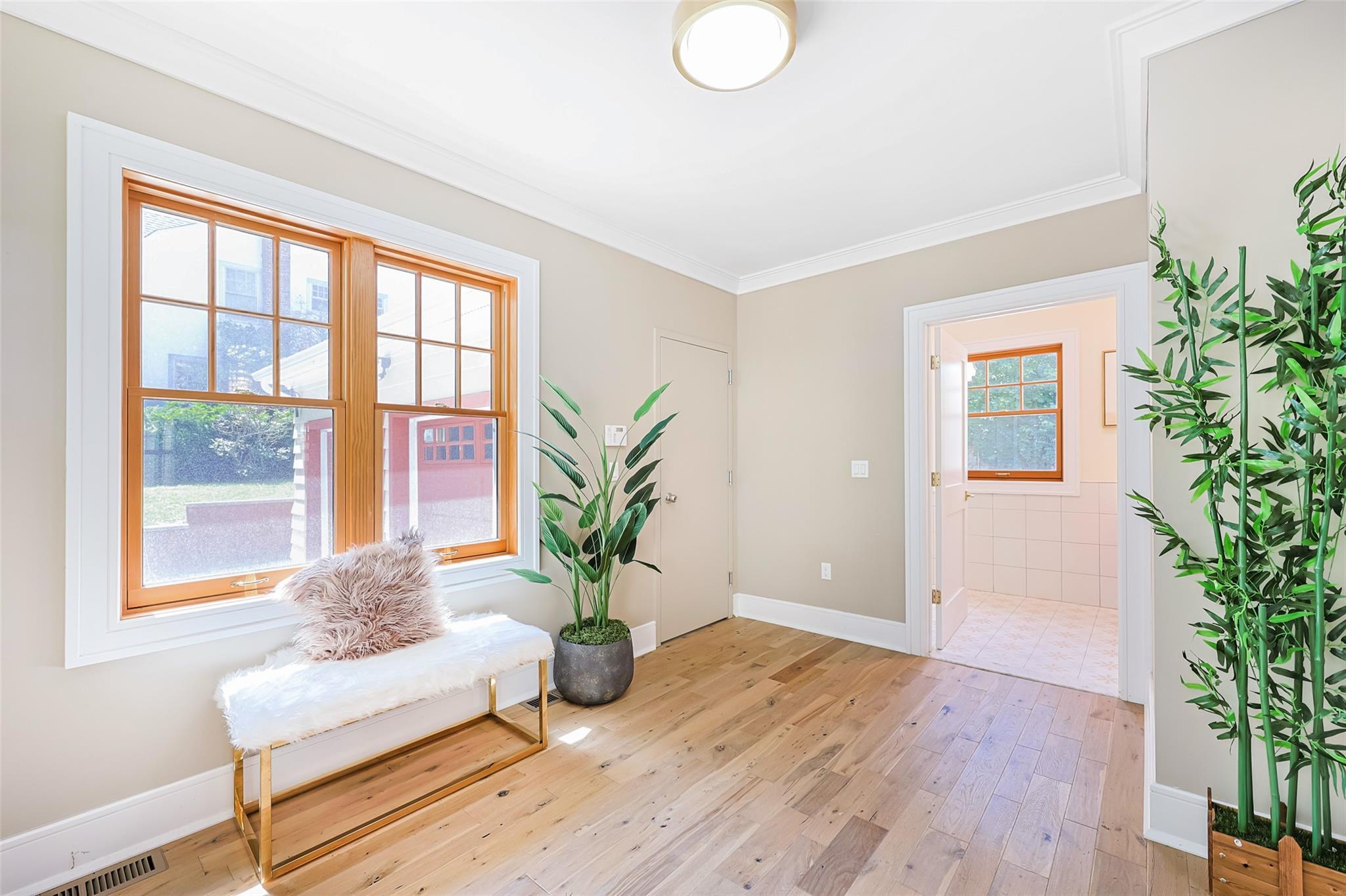 Single Family Hollywood  Queens, NY 11363, MLS-880067-7