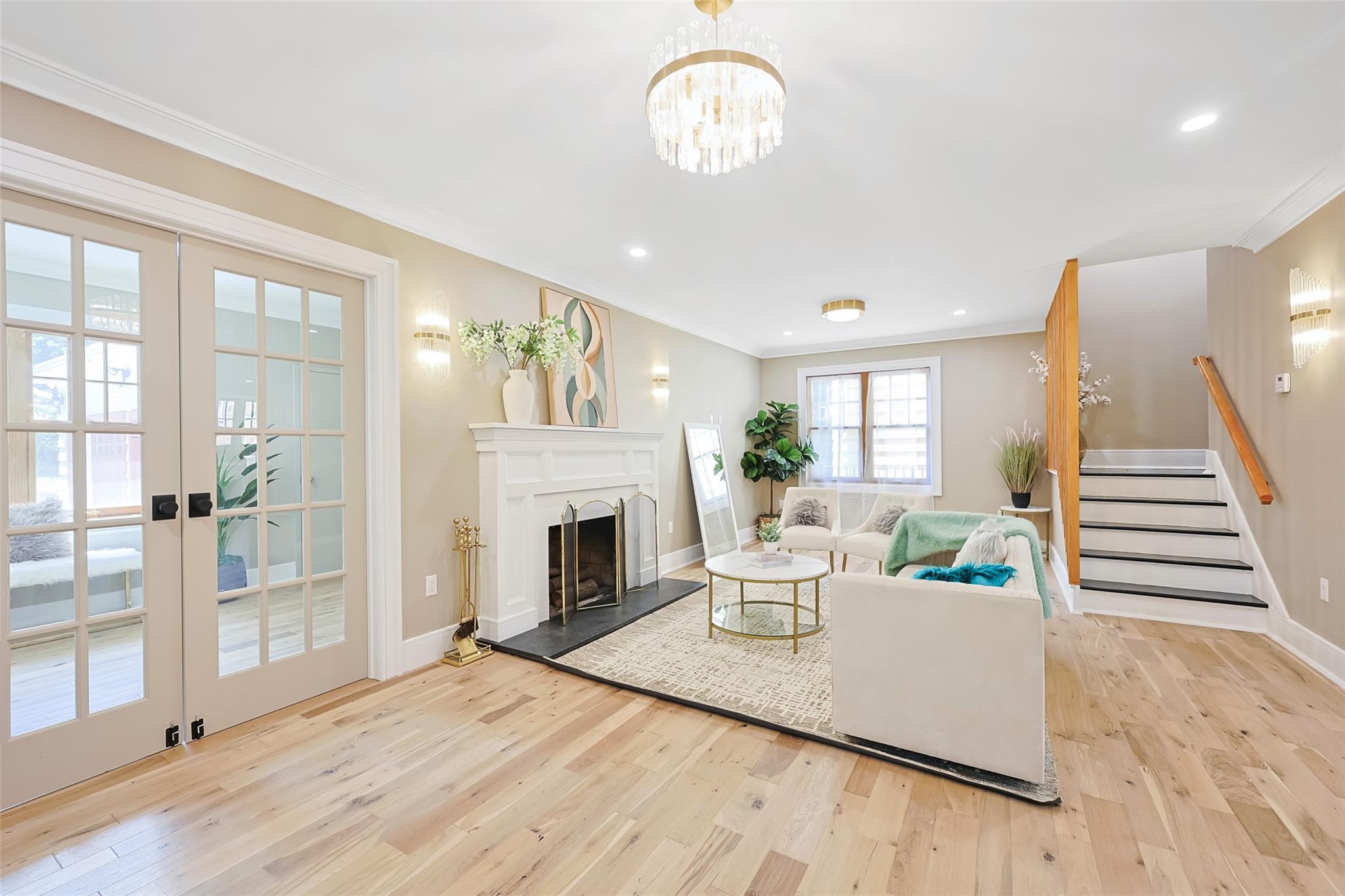 Single Family Hollywood  Queens, NY 11363, MLS-880067-9