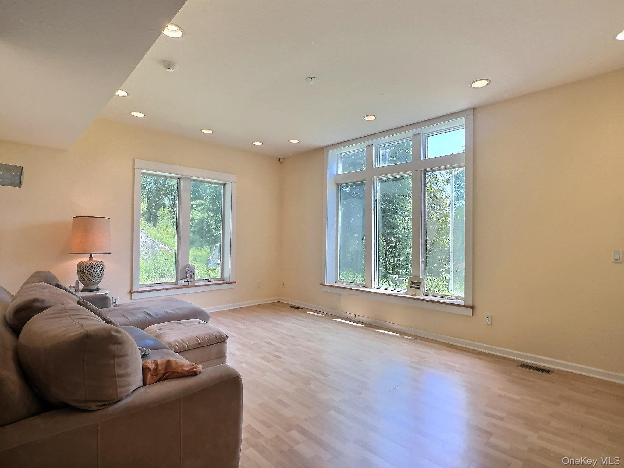 Single Family Scenic Ridge Putnam County, NY 10509, MLS-880098-11