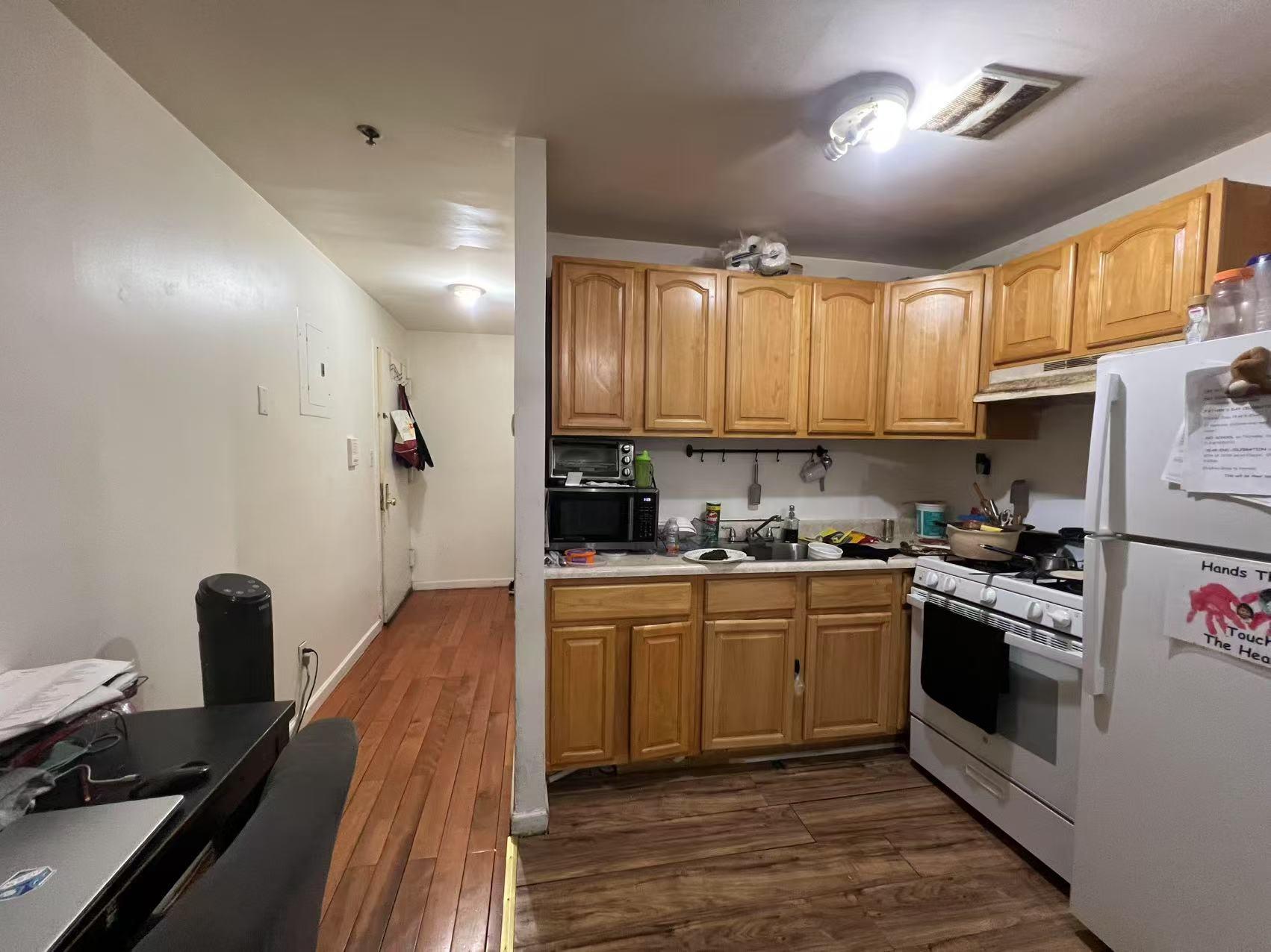 Single Family 70th Street  Queens, NY 11377, MLS-880100-2