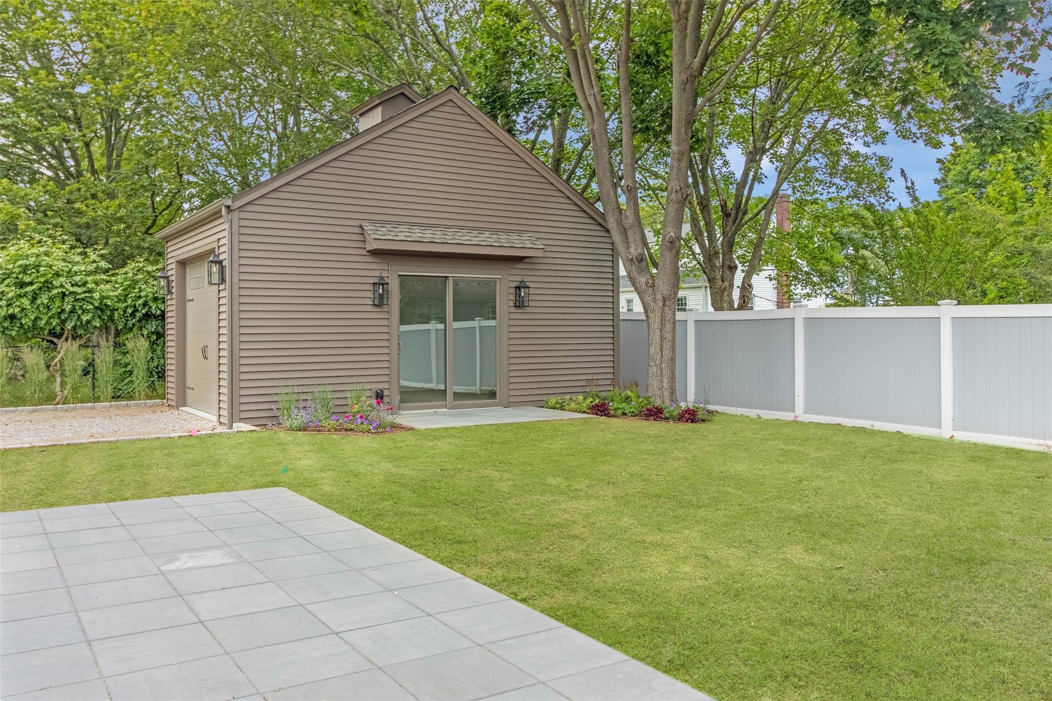 Single Family Sunset  Suffolk County, NY 11944, MLS-880117-29