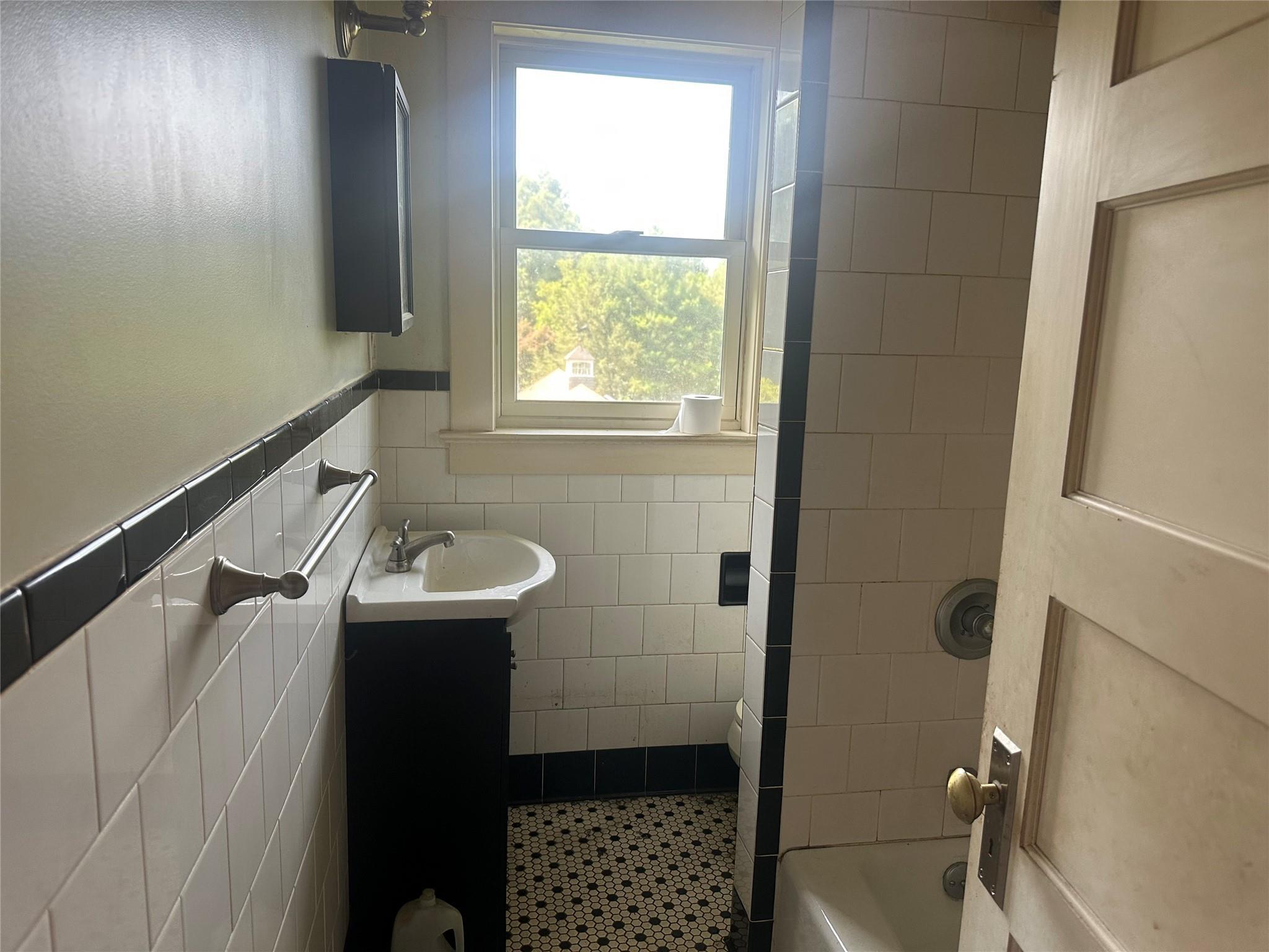 Single Family Mustato  Westchester County, NY 10536, MLS-880143-8