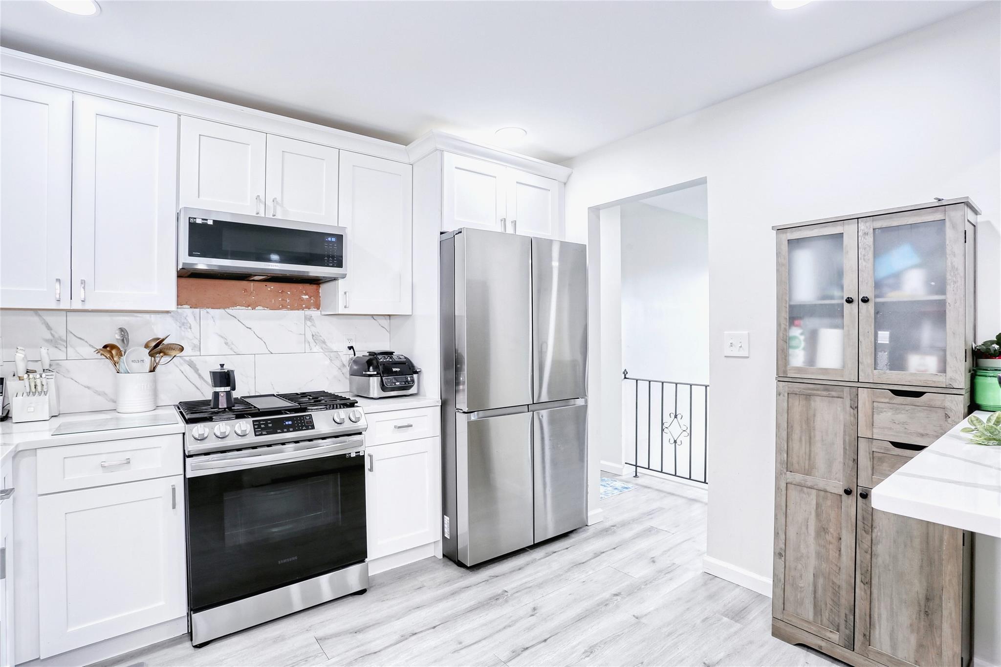 Single Family Hillside  Rockland County, NY 10927, MLS-880161-12