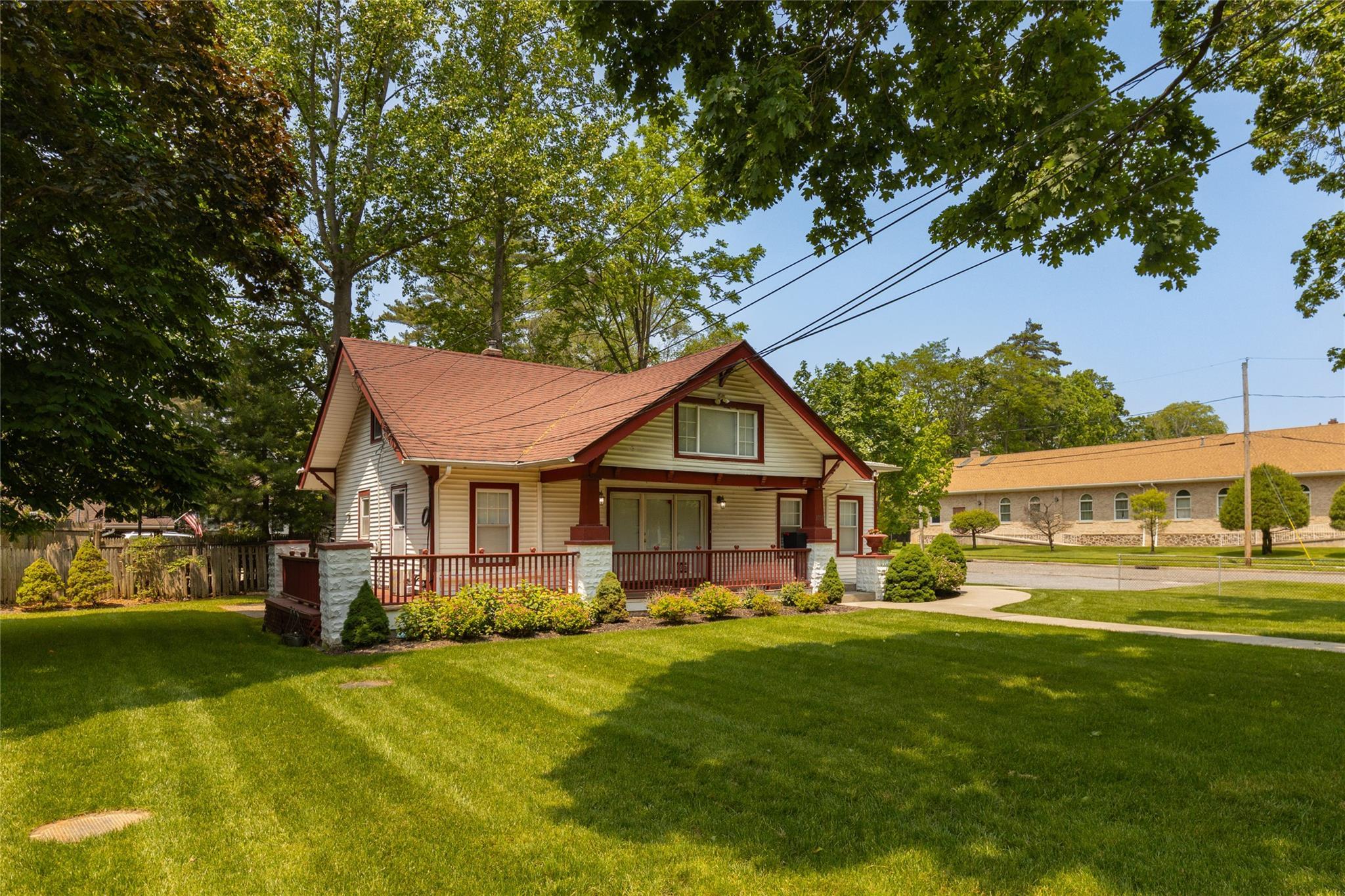Single Family Brentwood  Suffolk County, NY 11717, MLS-880173-2