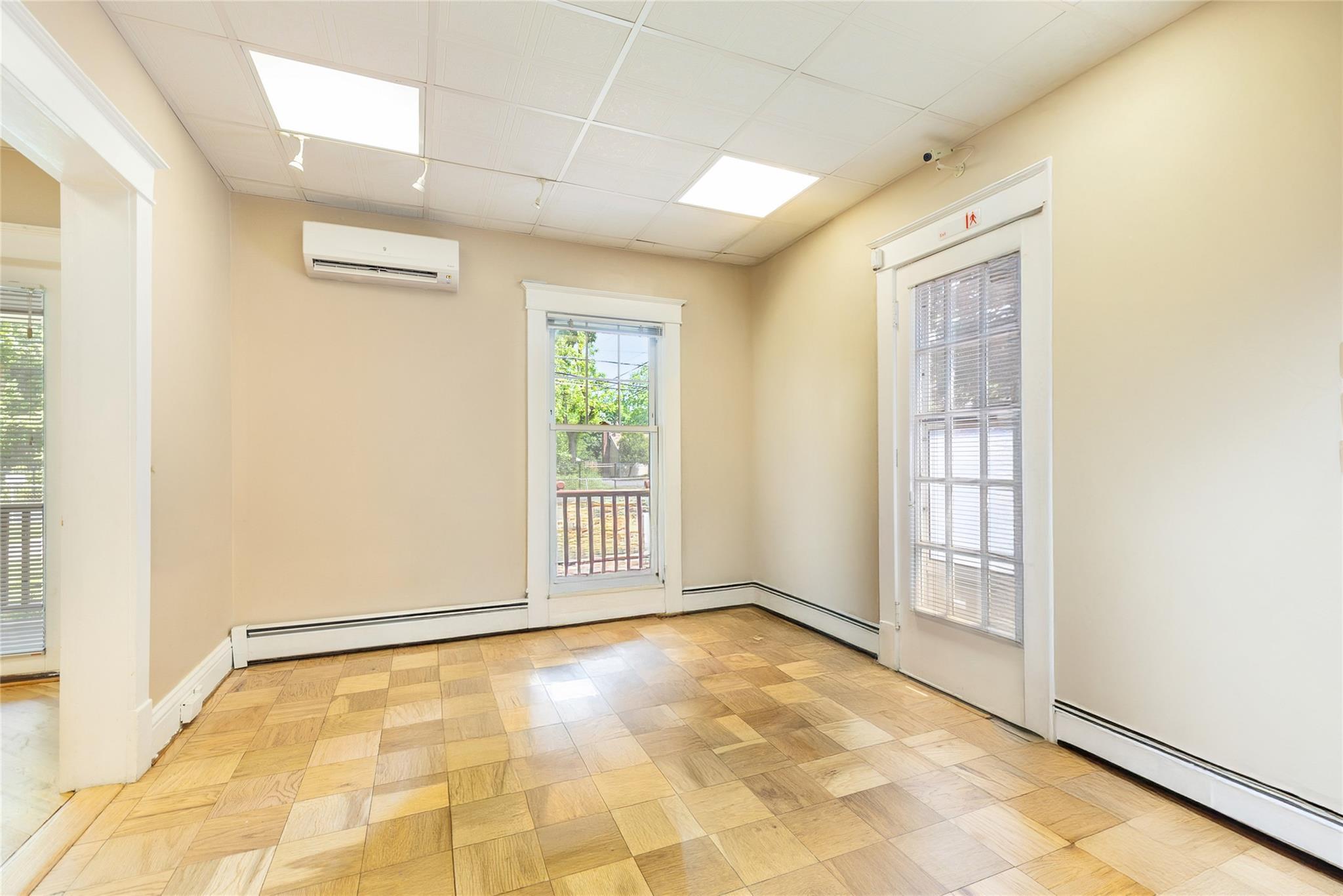 Single Family Brentwood  Suffolk County, NY 11717, MLS-880173-6