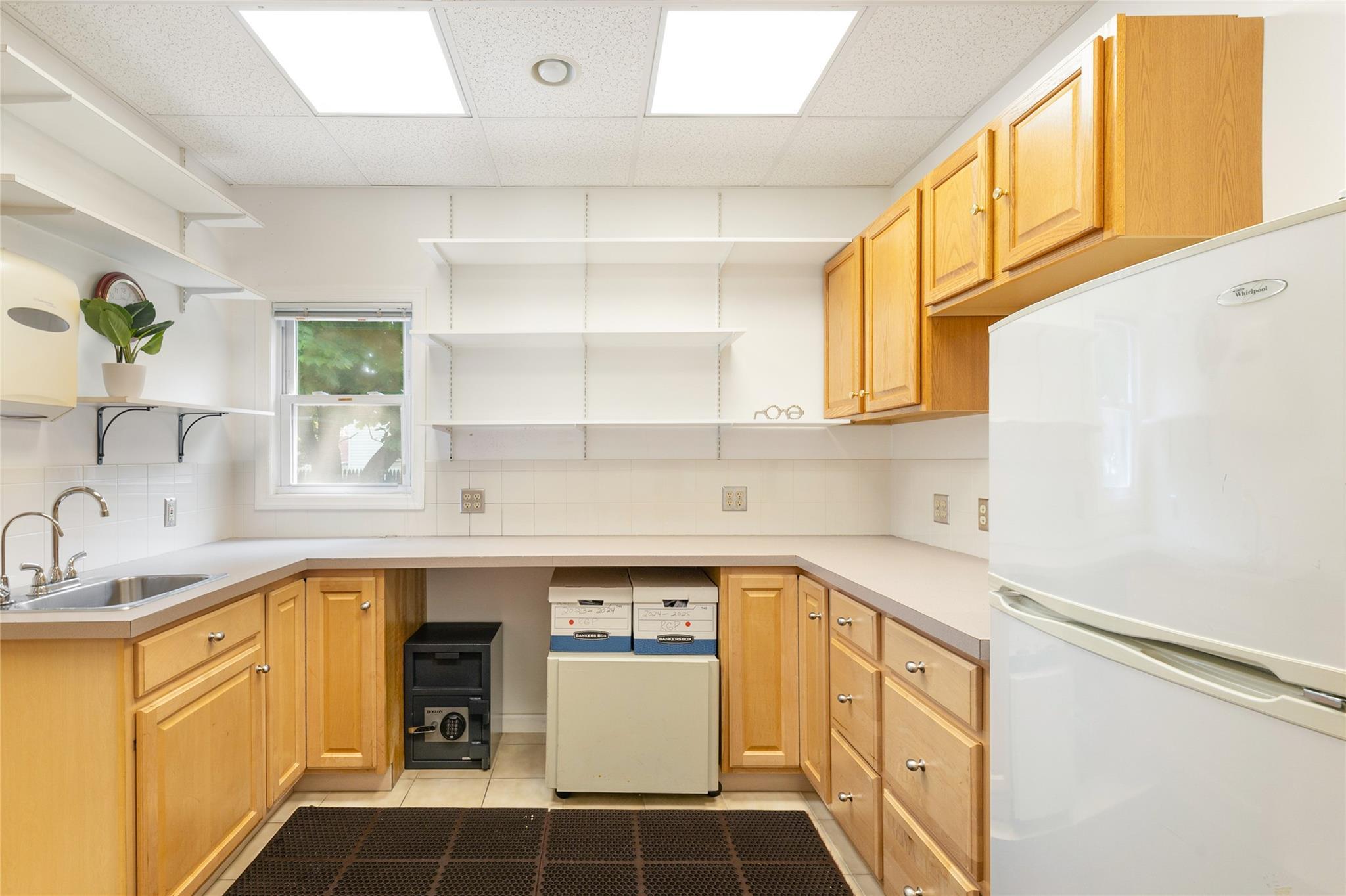 Single Family Brentwood  Suffolk County, NY 11717, MLS-880173-7