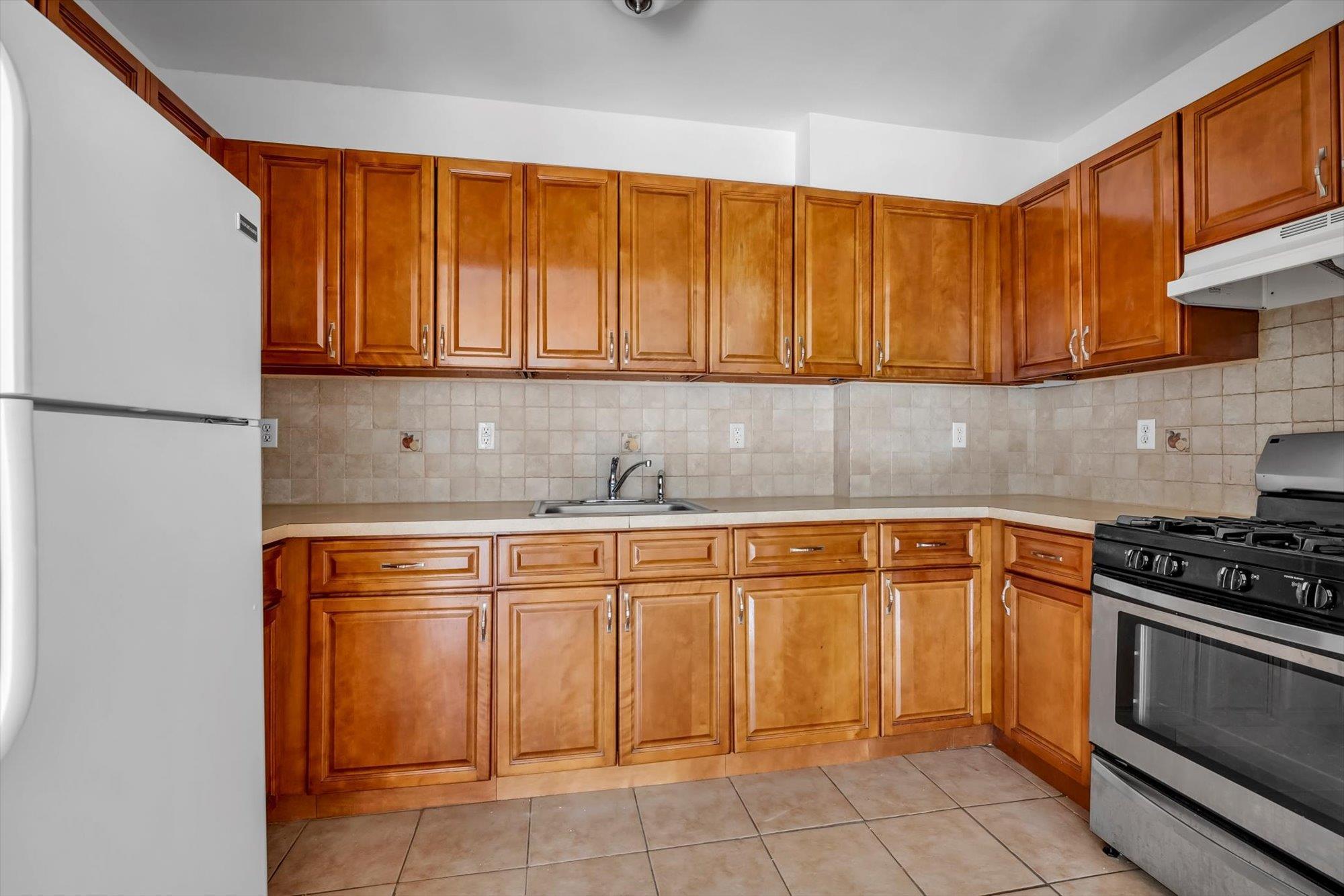 Single Family Stockholm  Brooklyn, NY 11221, MLS-880214-4