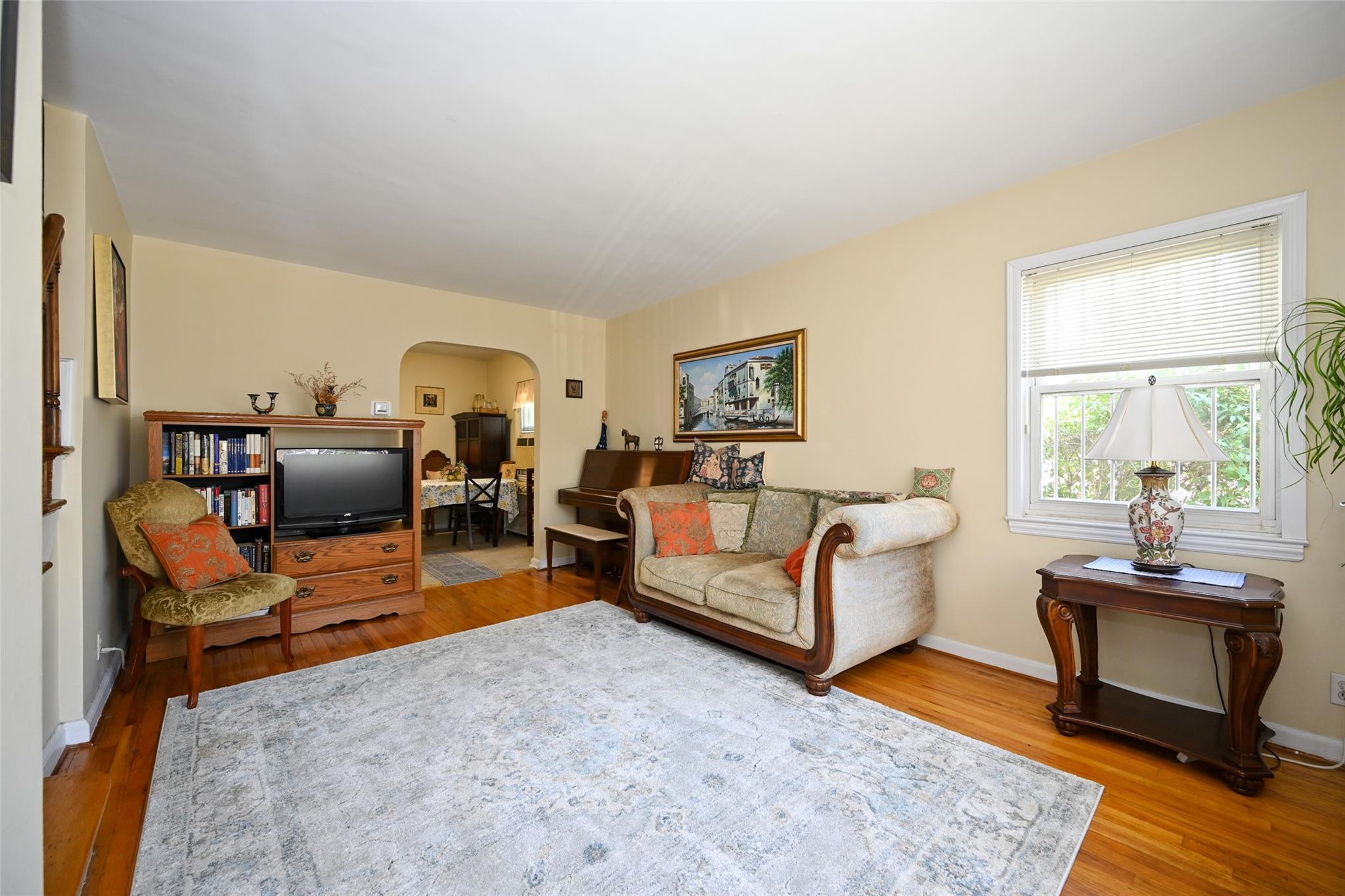 Single Family 184  Queens, NY 11365, MLS-880223-3