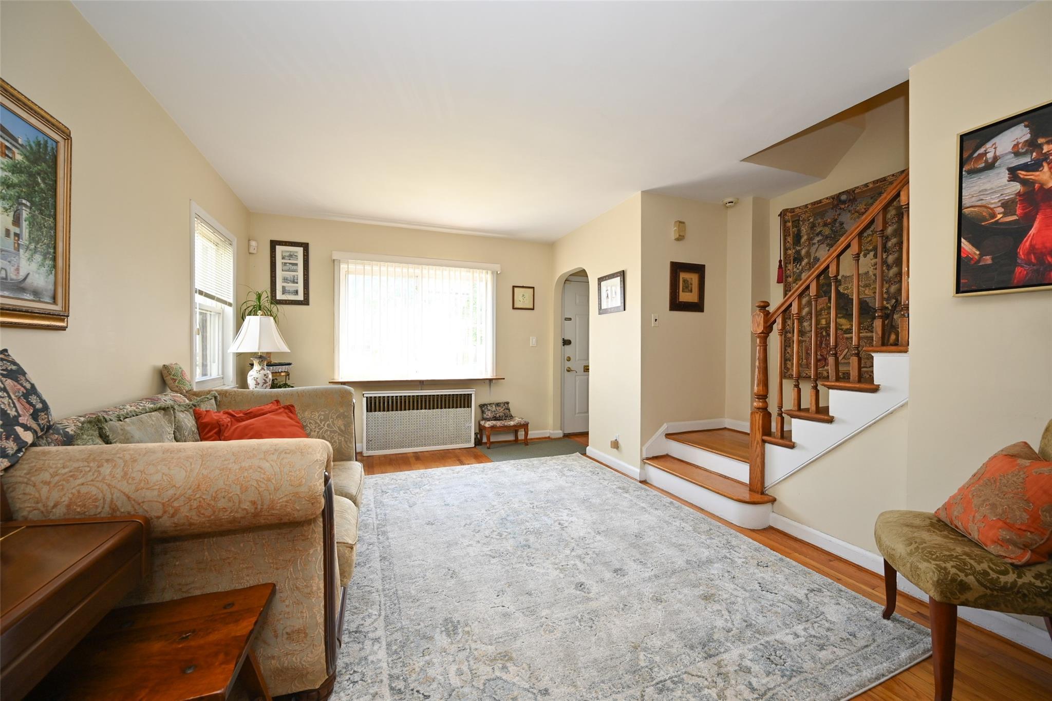 Single Family 184  Queens, NY 11365, MLS-880223-5