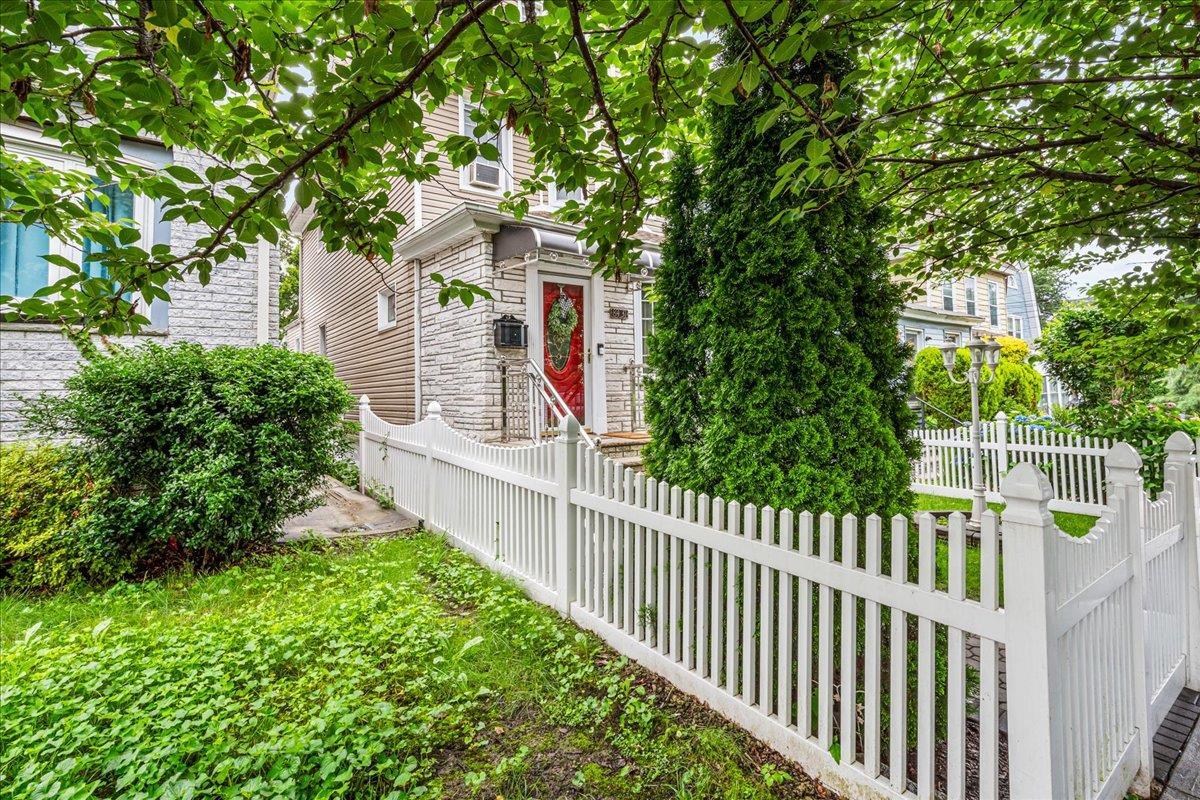 Single Family 107th  Queens, NY 11418, MLS-880229-3