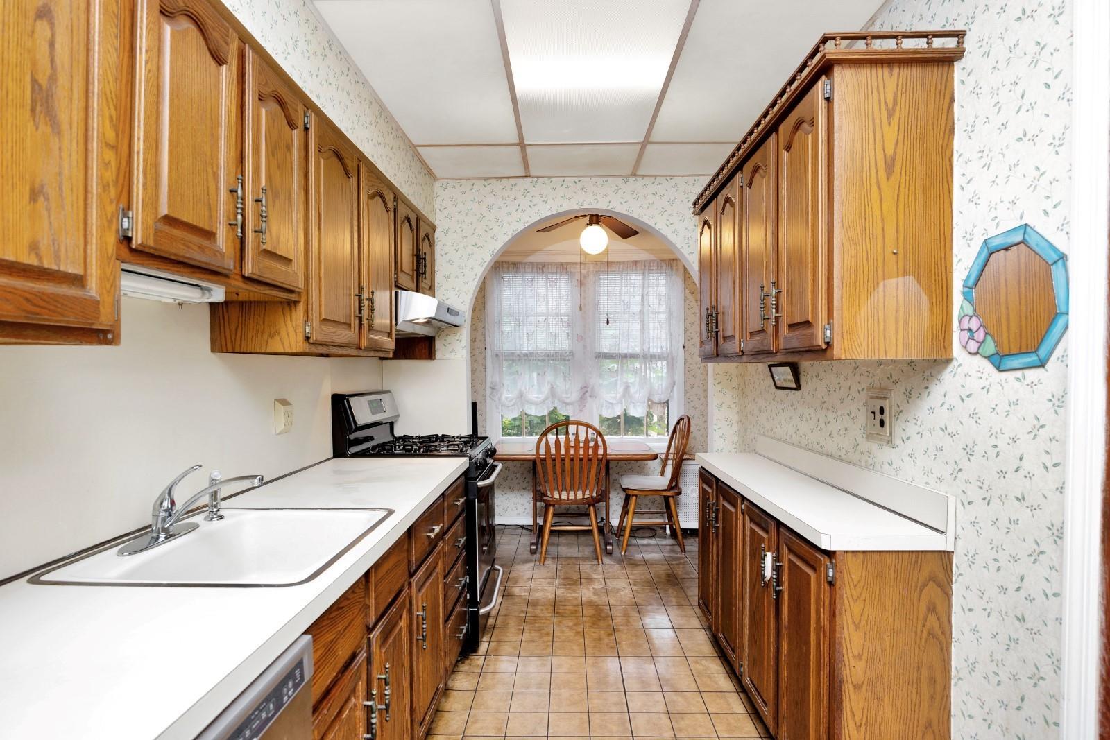 Single Family 82nd Queens, NY 11379, MLS-880230-10