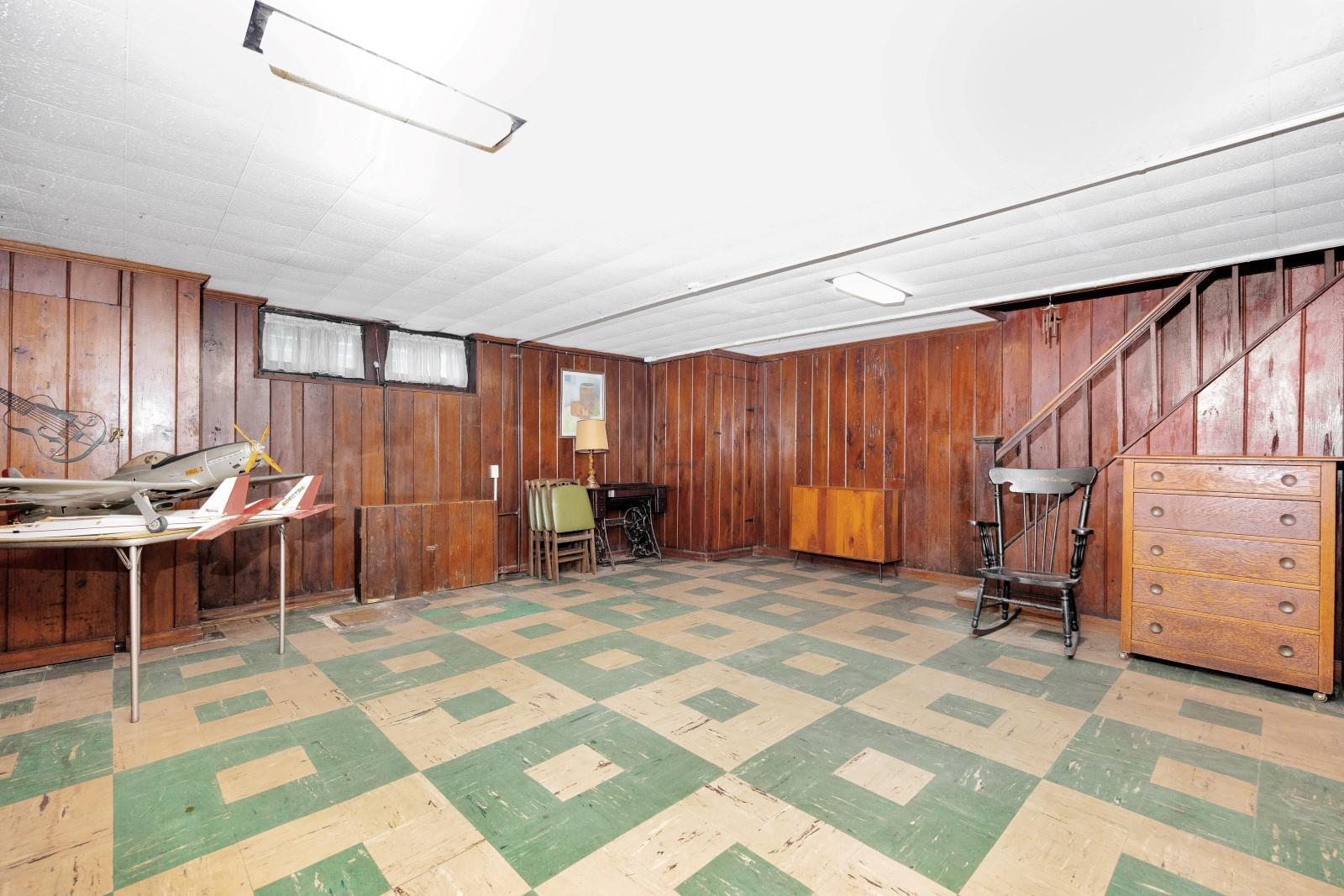 Single Family 82nd Queens, NY 11379, MLS-880230-16