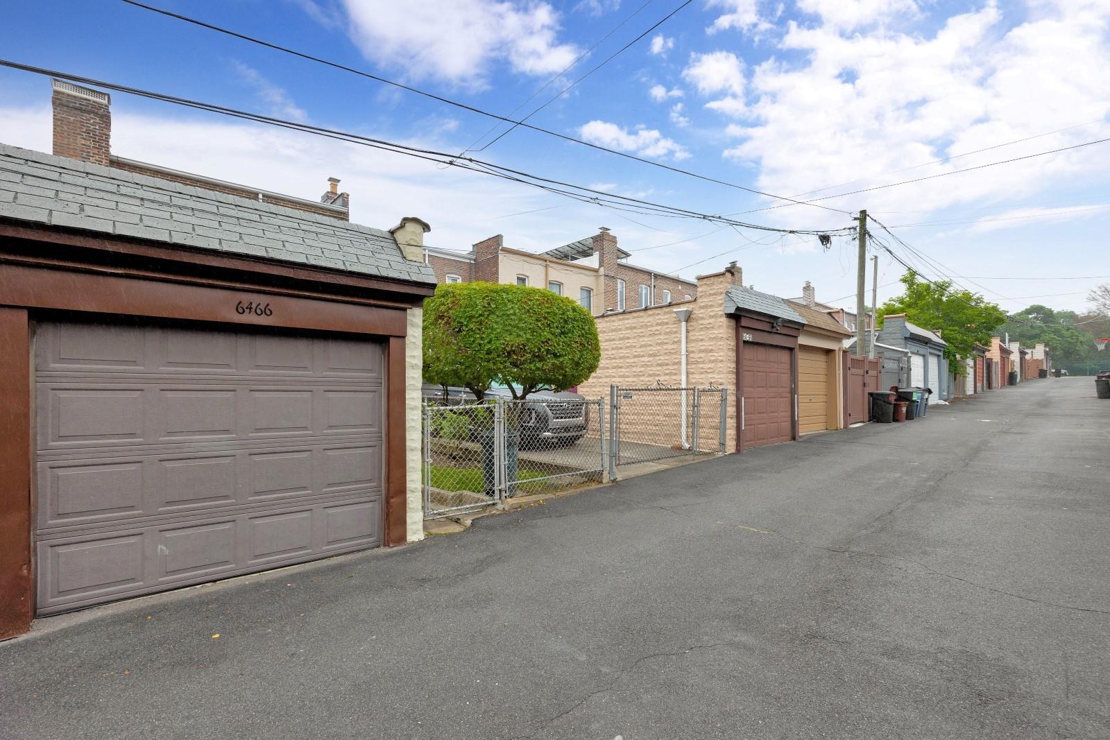 Single Family 82nd Queens, NY 11379, MLS-880230-28