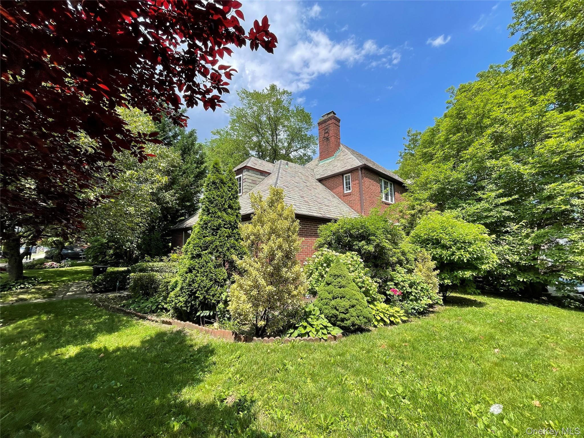 Single Family Utopia Pkwy Queens, NY 11432, MLS-880256-2