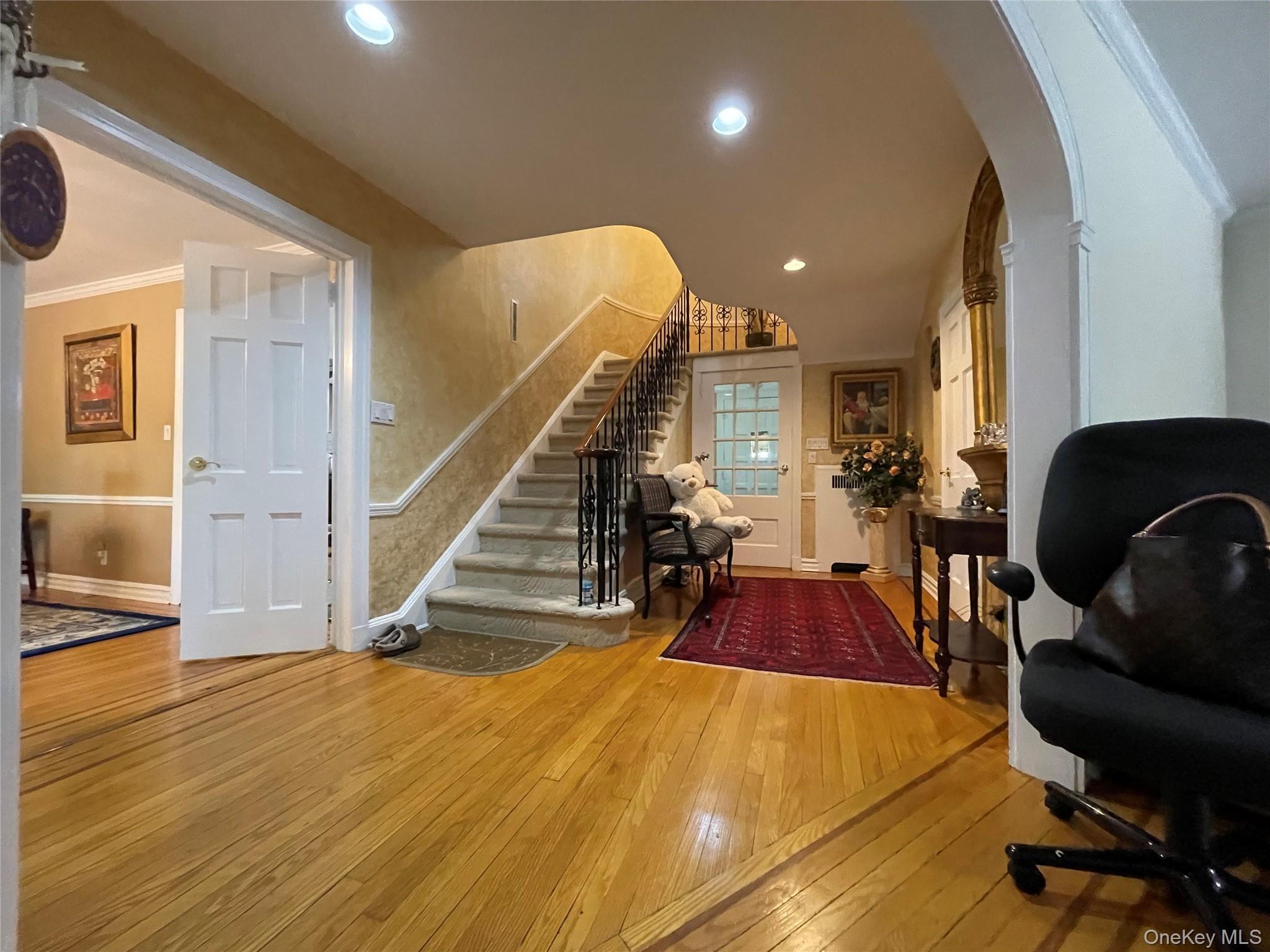 Single Family Utopia Pkwy Queens, NY 11432, MLS-880256-3