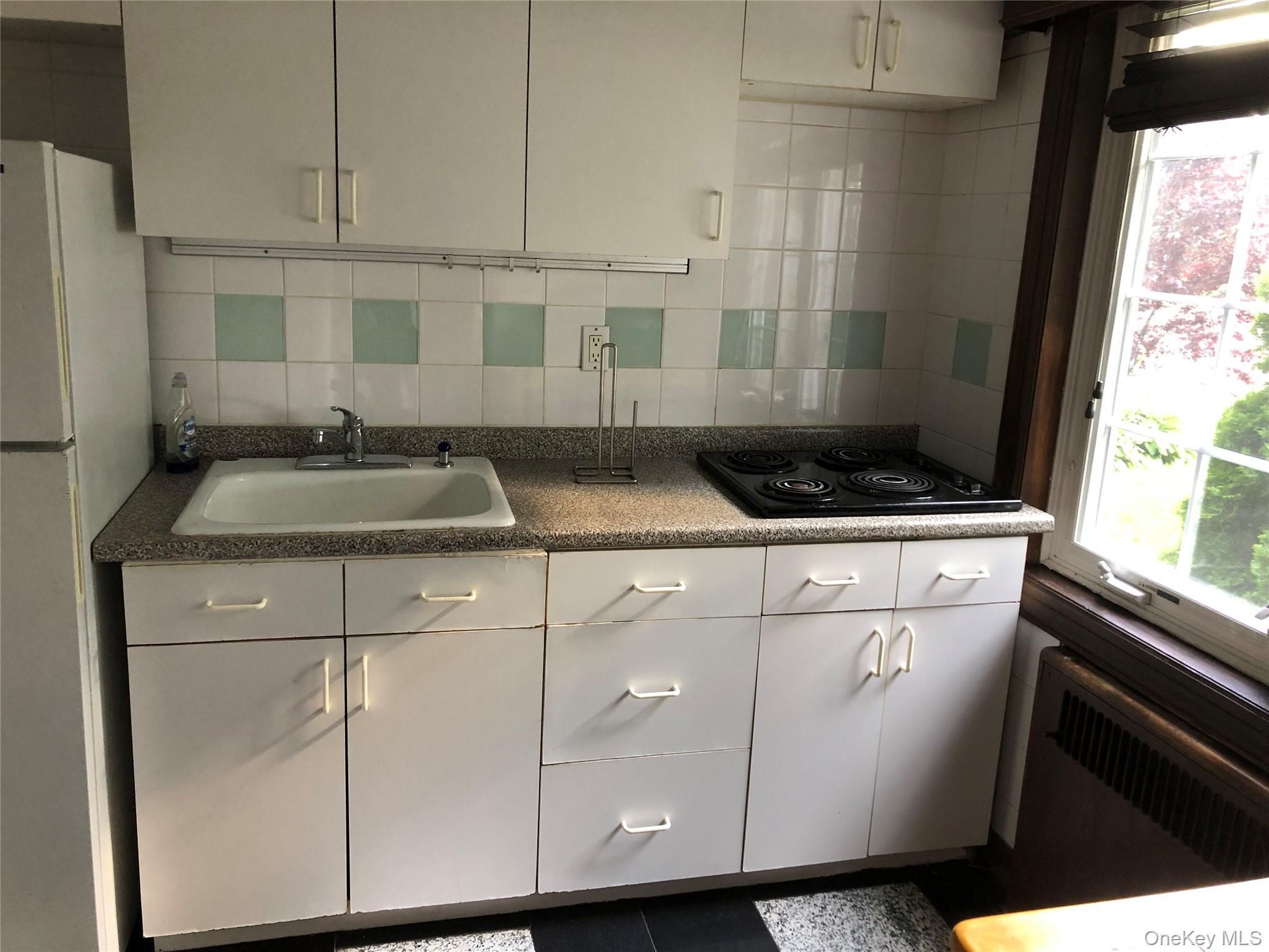 Single Family Utopia Pkwy Queens, NY 11432, MLS-880256-34