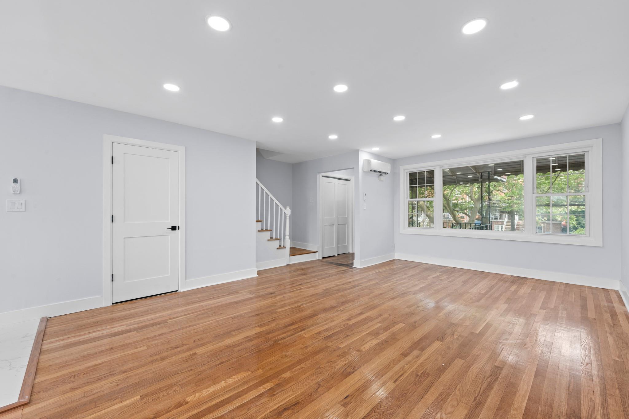 Single Family Avenue J  Brooklyn, NY 11236, MLS-880268-3