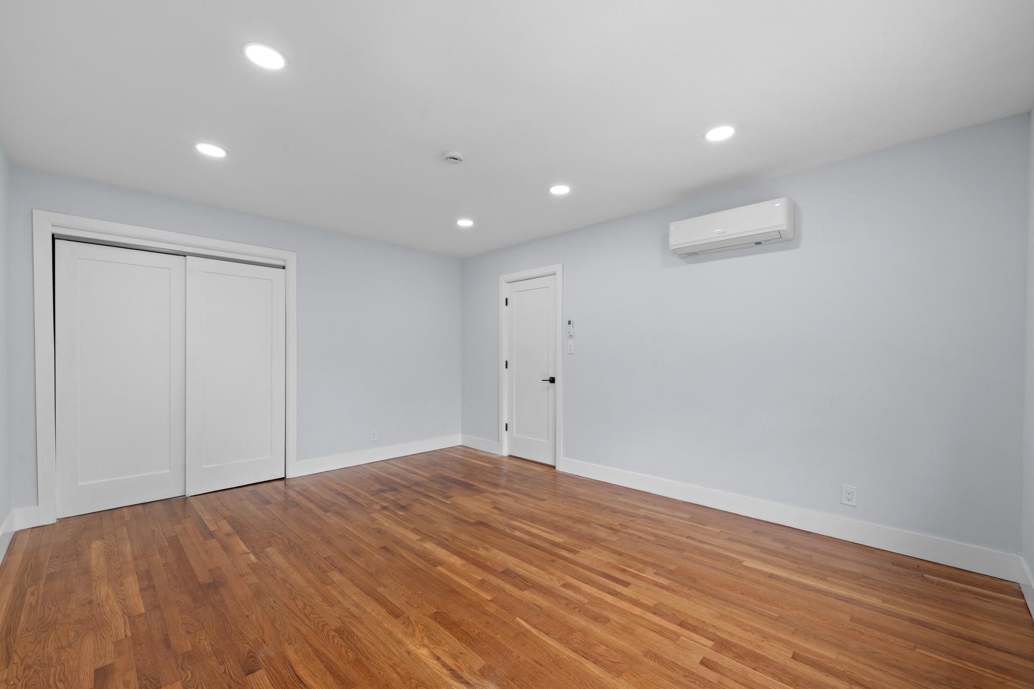 Single Family Avenue J  Brooklyn, NY 11236, MLS-880268-8